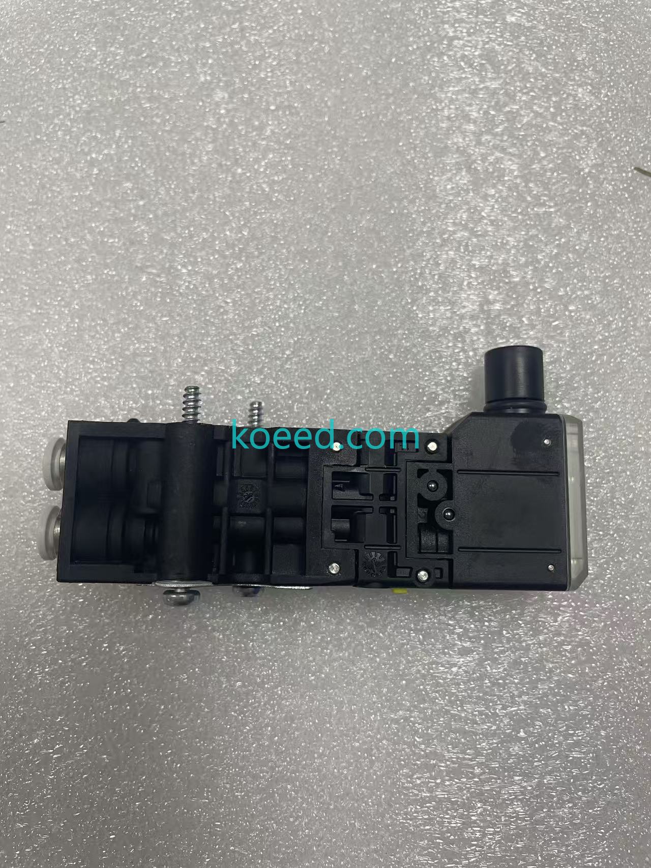 0820057105 PLC Module Front View