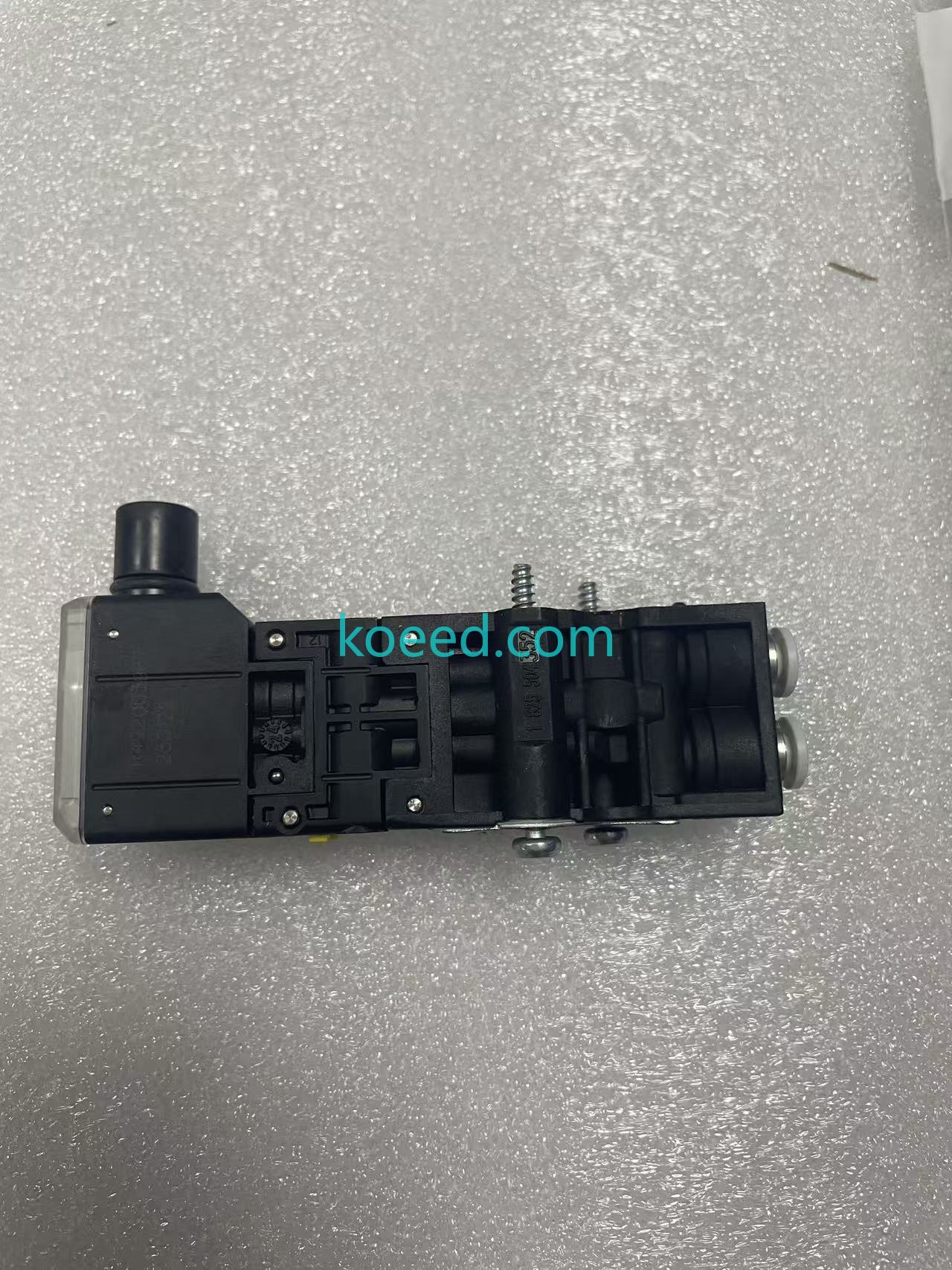 0820057105 PLC Module Installation