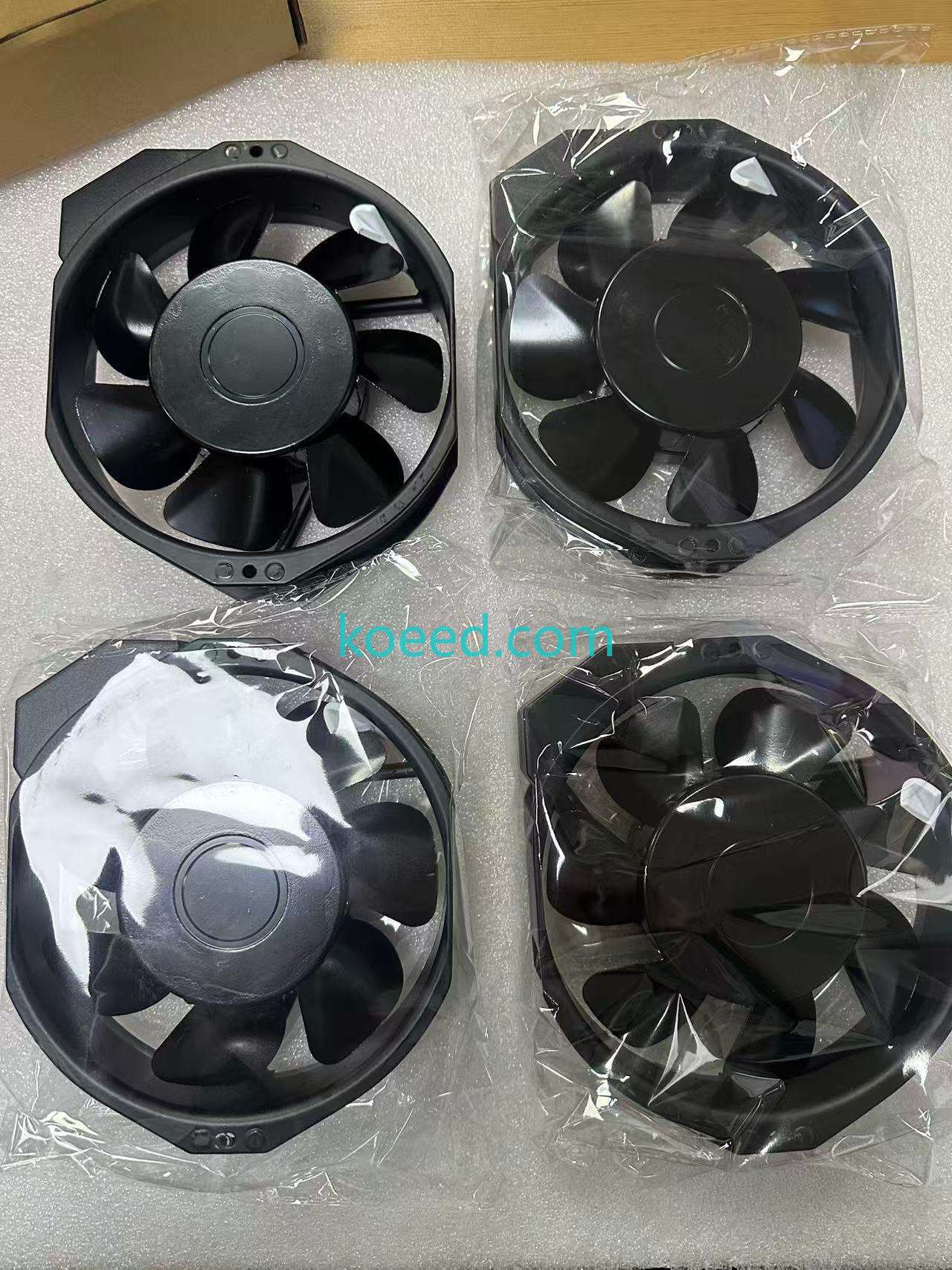 NMB 15038PB-B0L-GPS Internal Components