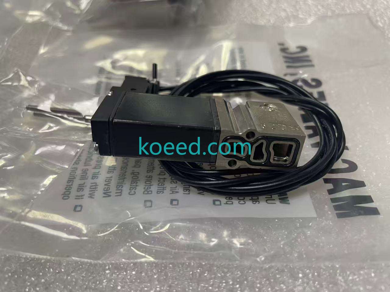 34B-L00-GDFA-1KA - Product View