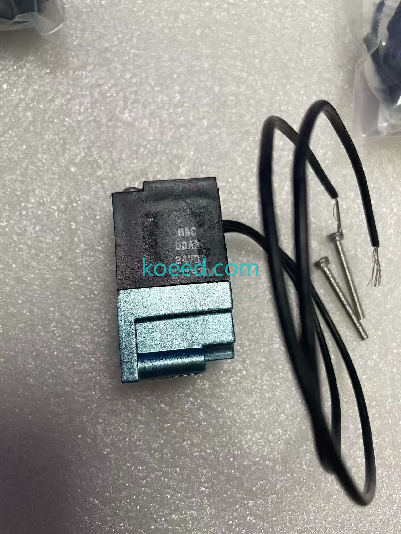 35A-B00-DDAA-1BA Side View