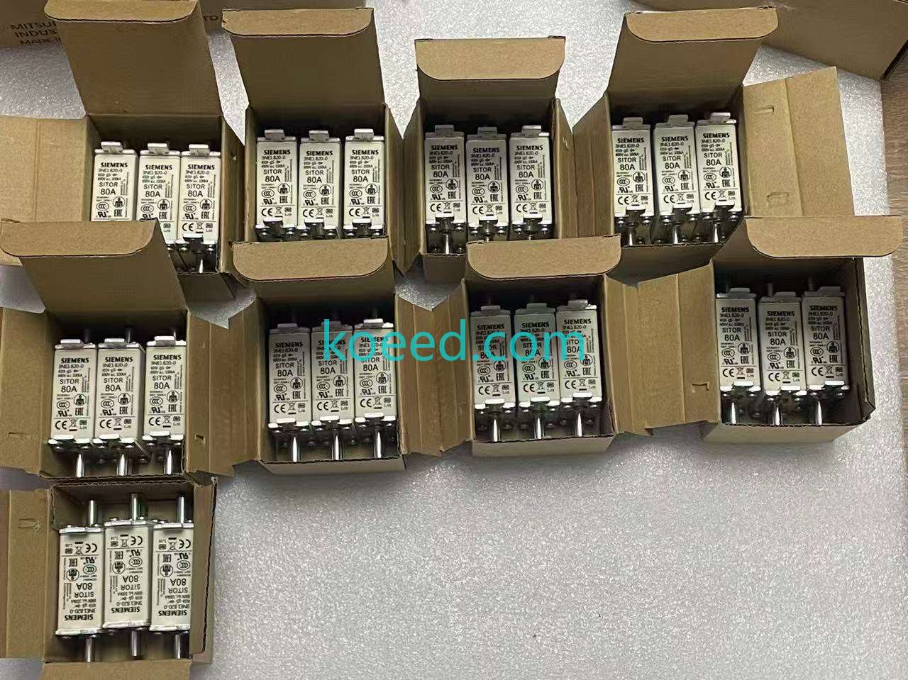 Siemens 3NE1820-0 blade contact detail