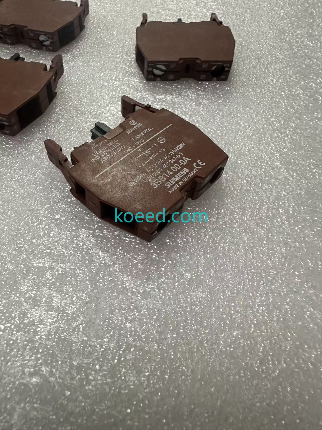 3SB1400-0A - Koeed Fashion View