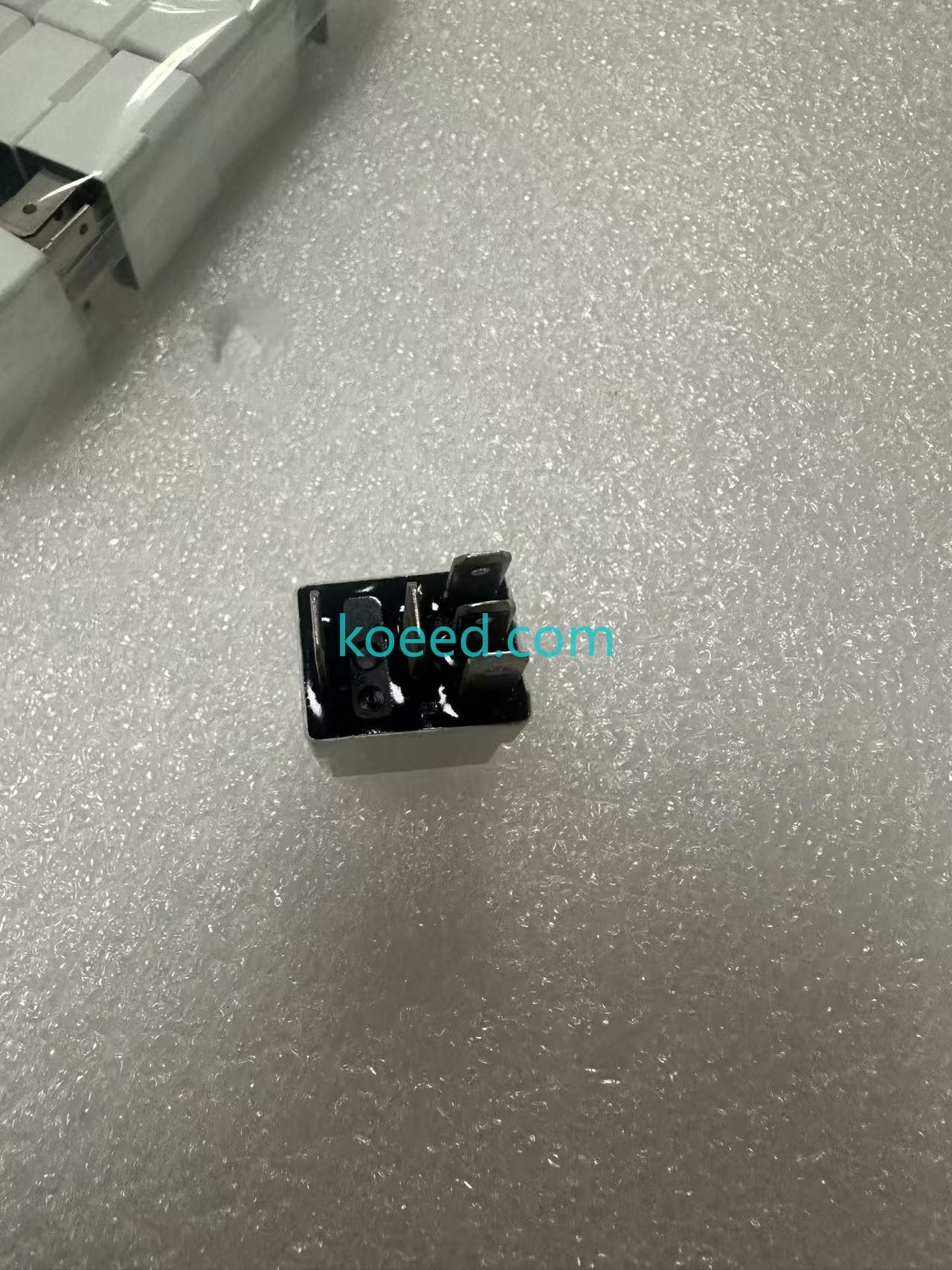 4133-S-DC12V-C-R-ZZ - Koeed Fashion View