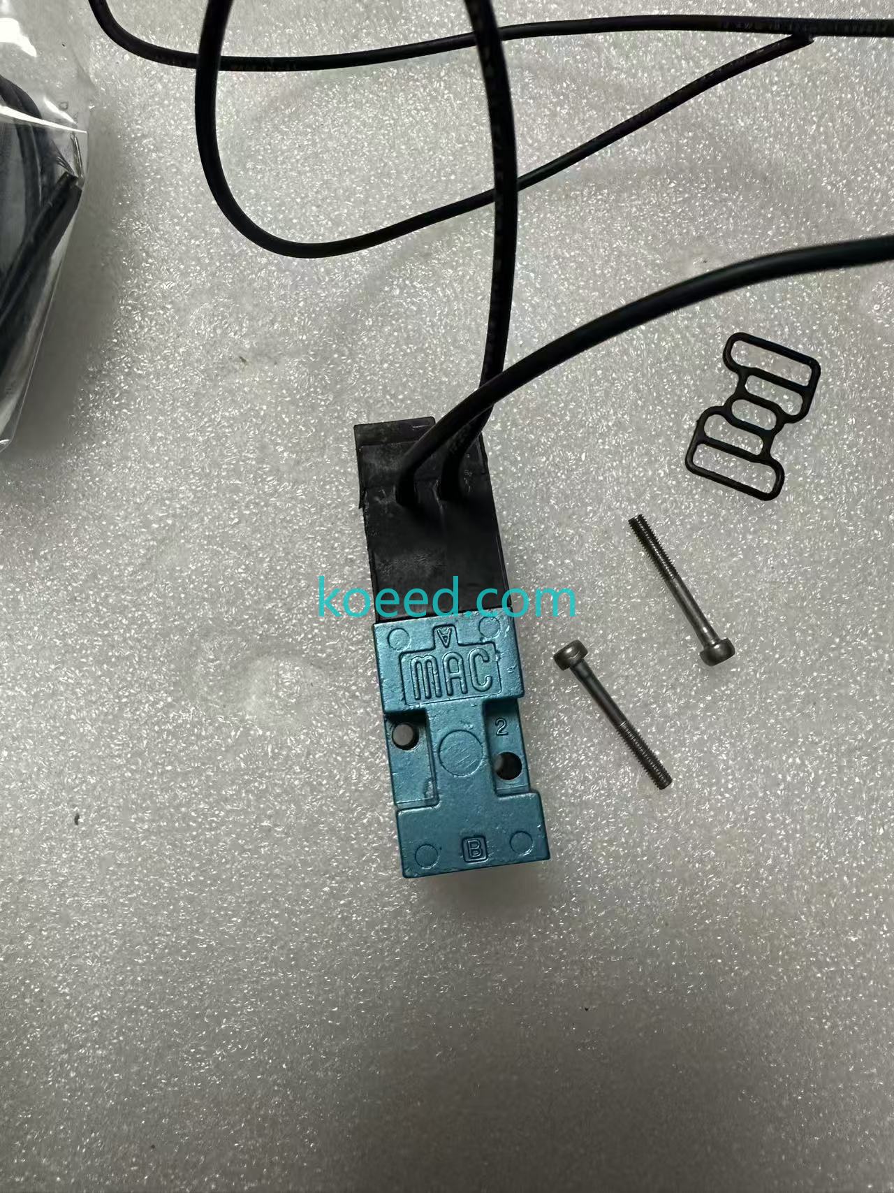 MAC 45A-L00-DDAA-1BA Solenoid Valve - Label Detail