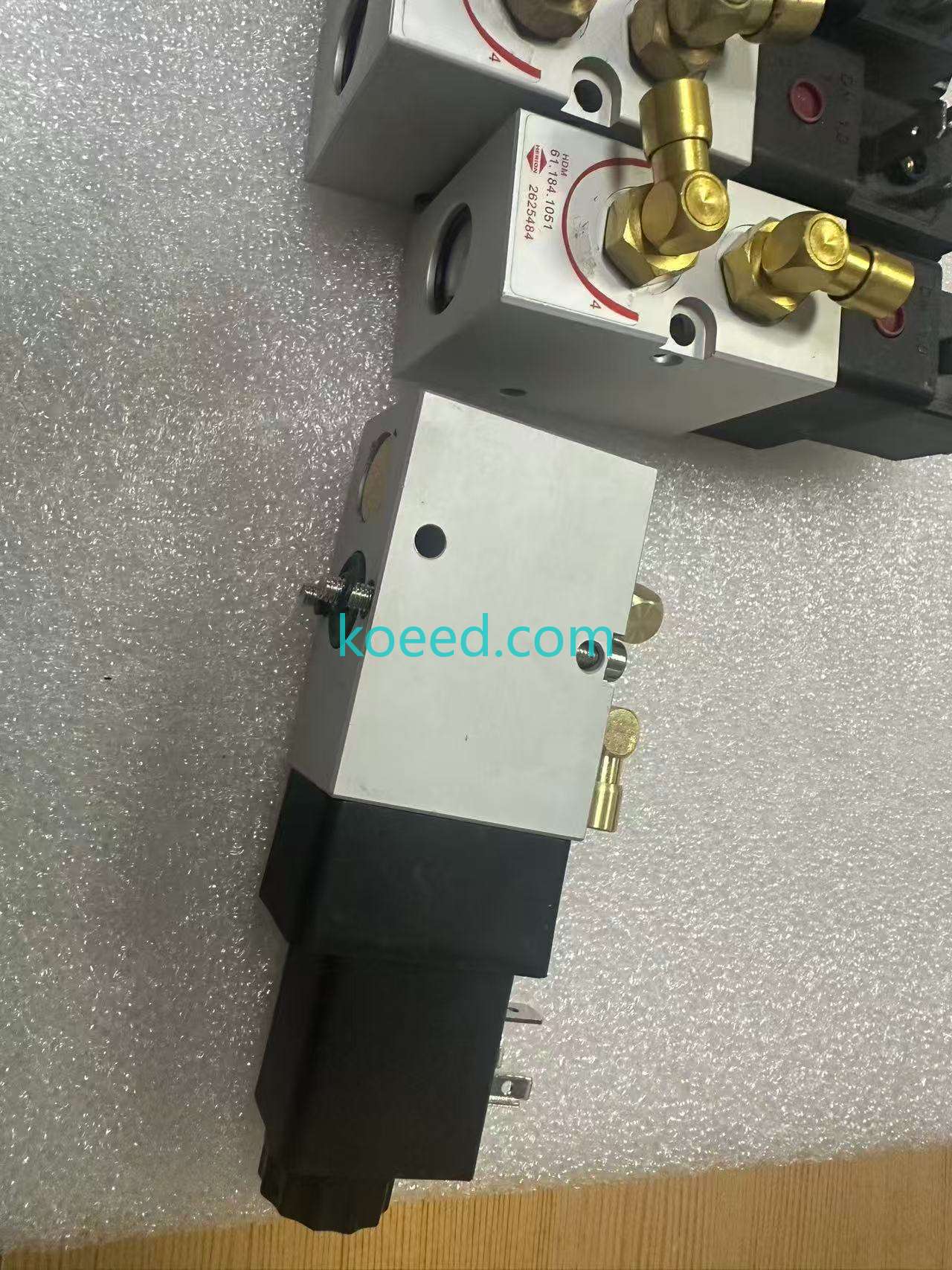 Heidelberg 61.184.1051 Solenoid Valve Front View