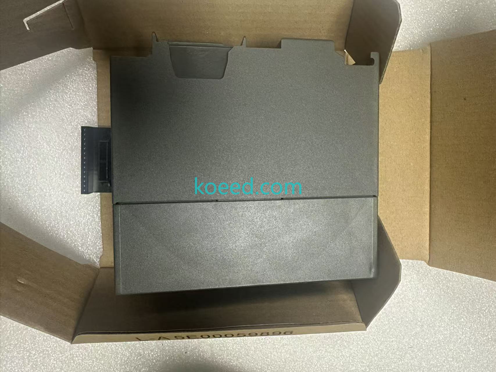 Siemens 6ES7 331-1KF02-0AB0 Connector Detail