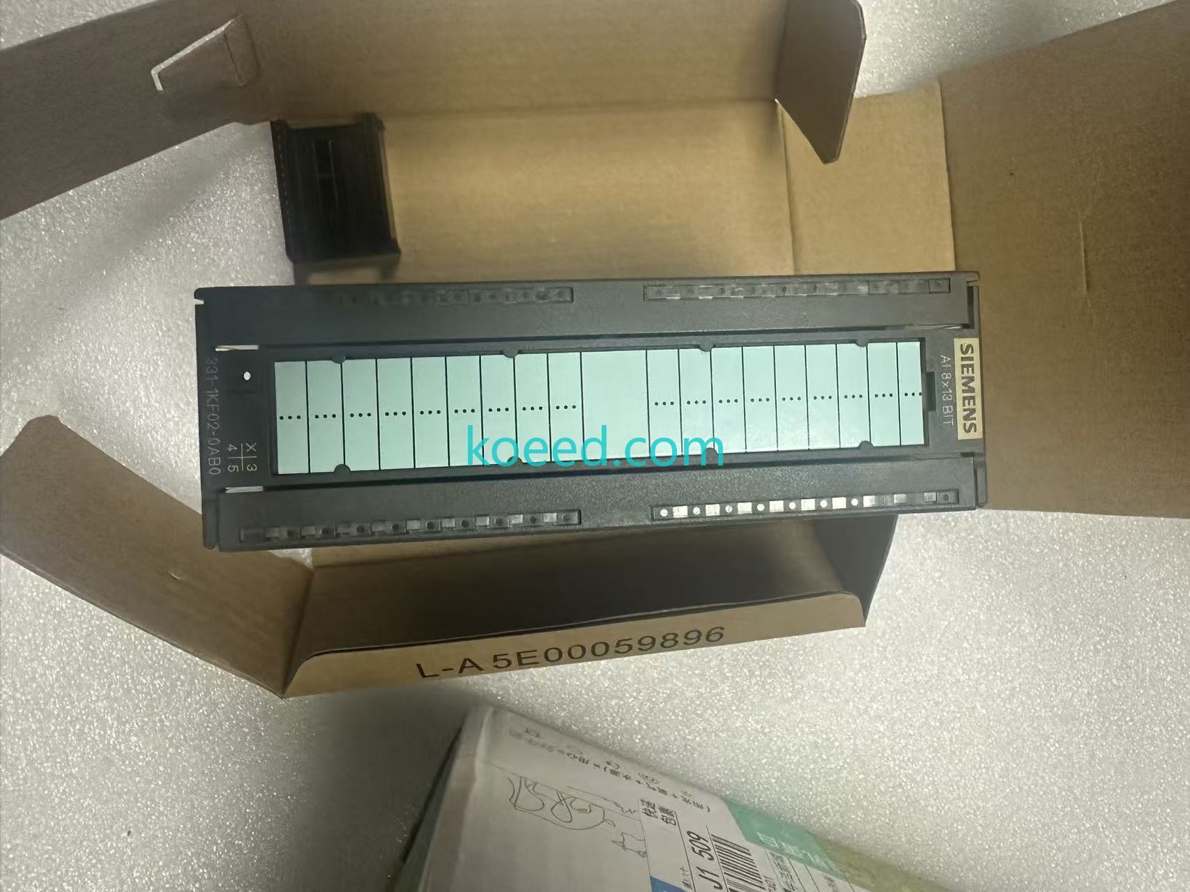 Siemens 6ES7 331-1KF02-0AB0 SM331 Front View