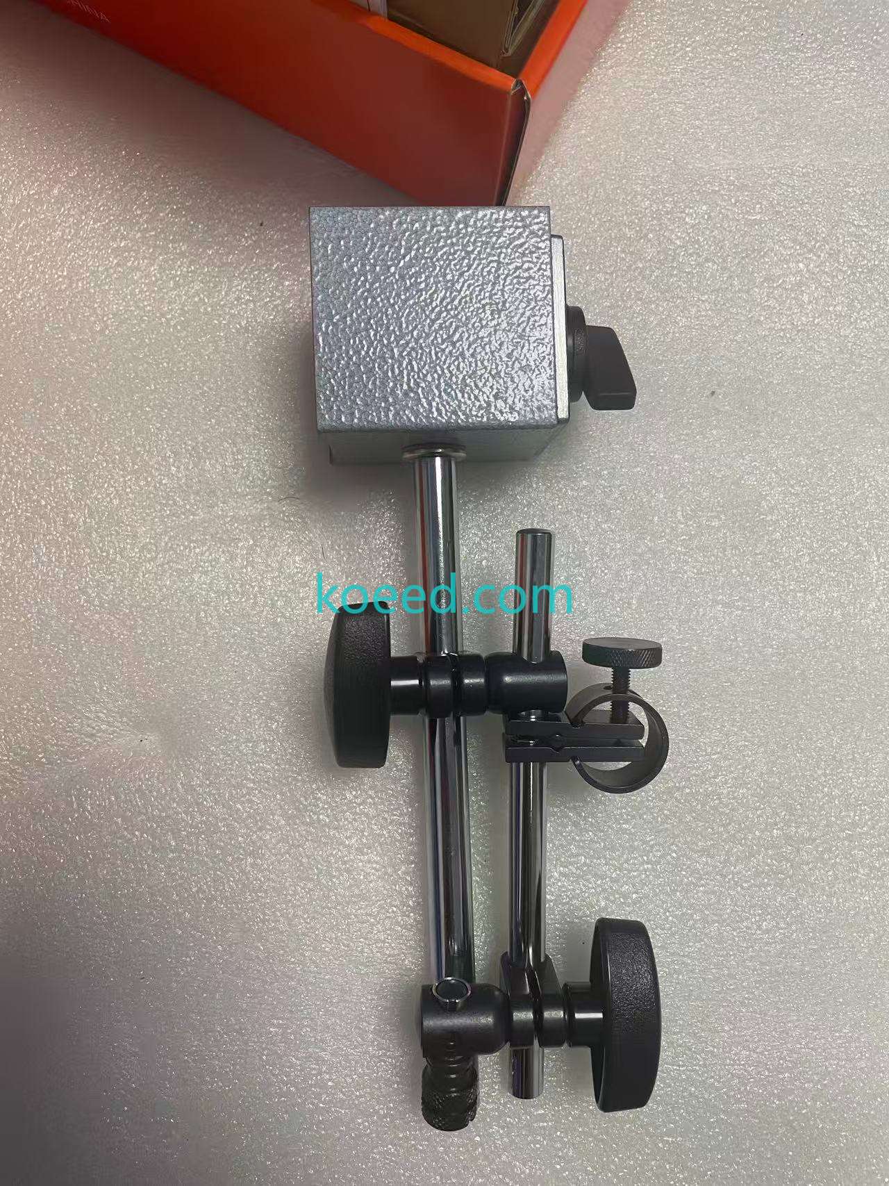 Mitutoyo 7011S-10 Close-up