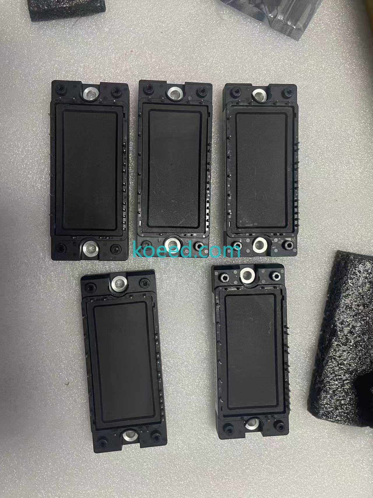 7MBR15SA120F-01 - Koeed Fashion View