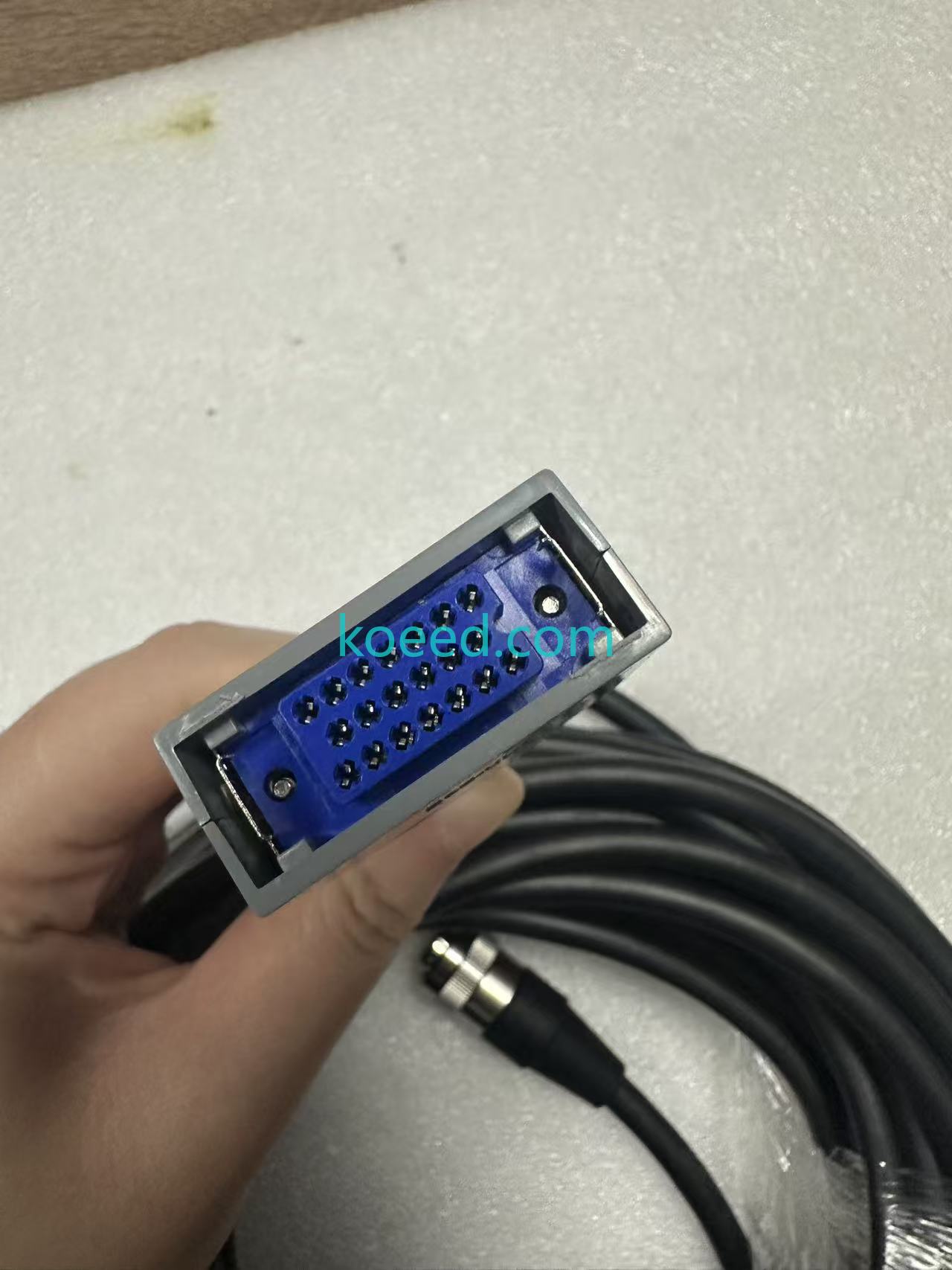 A660-2004-T411 pendant interface shell and keying