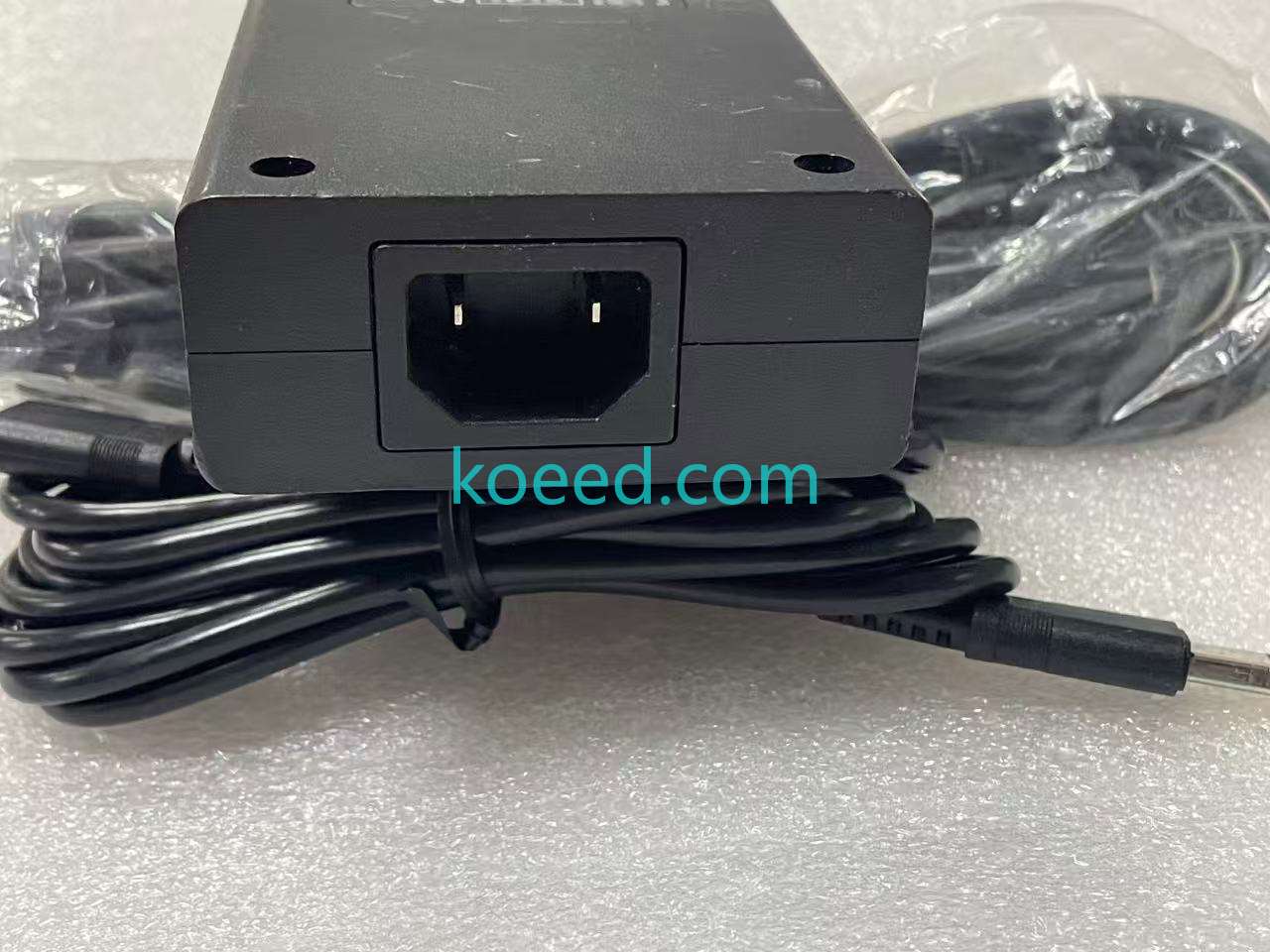 ACDP-240E02 Output Specifications