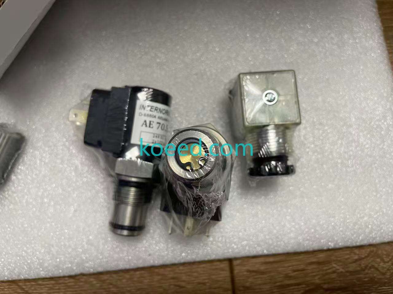 AE70.5,0.P.-.VA. - Product View