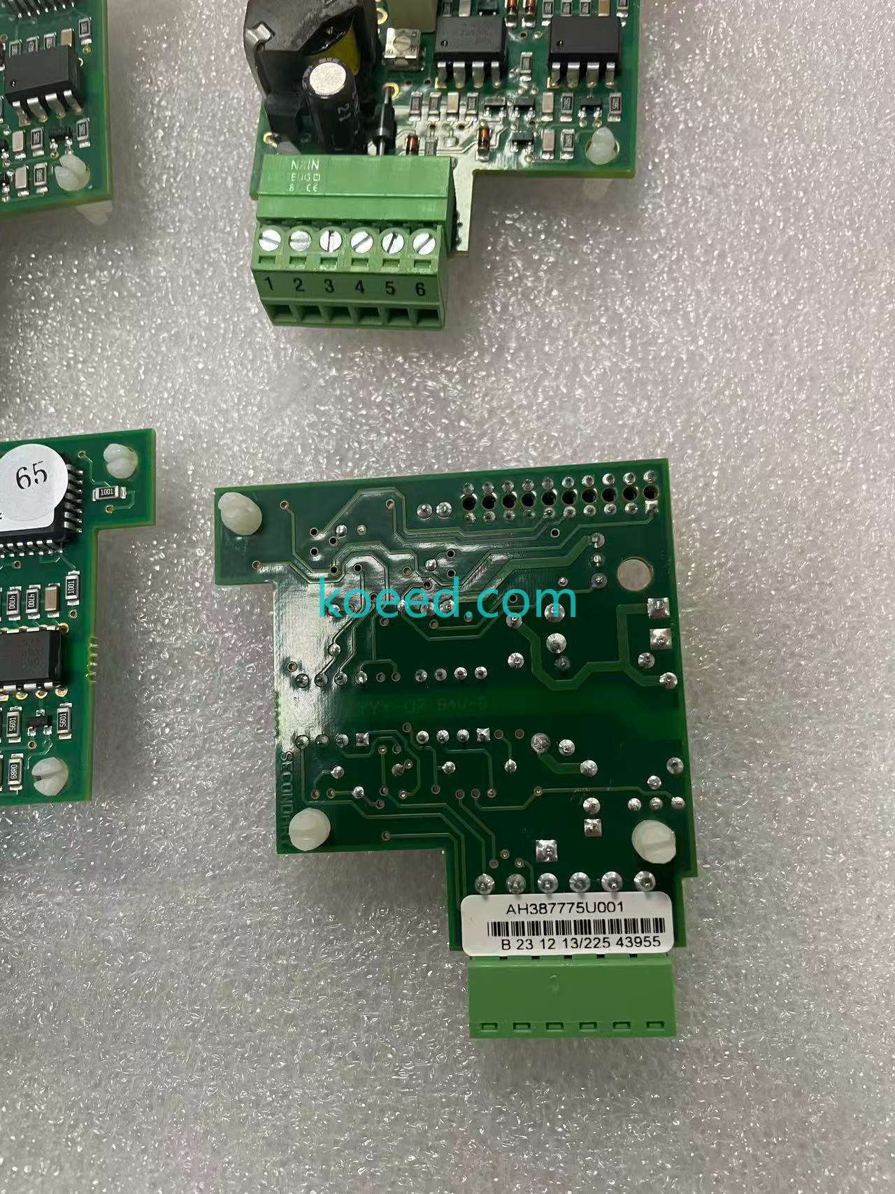 AH387775U001 - Product View