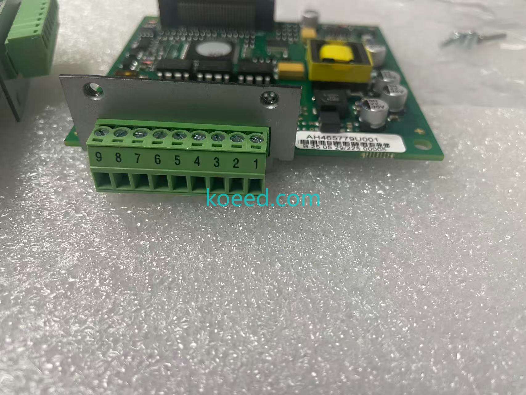 AH465779U001 - Product View