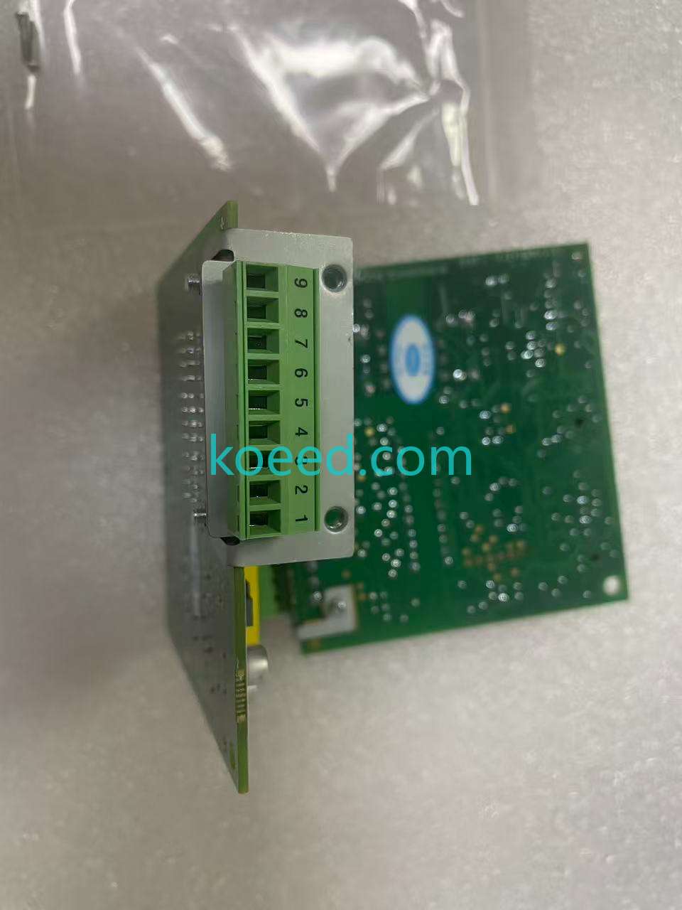 AH465779U001 - Product View