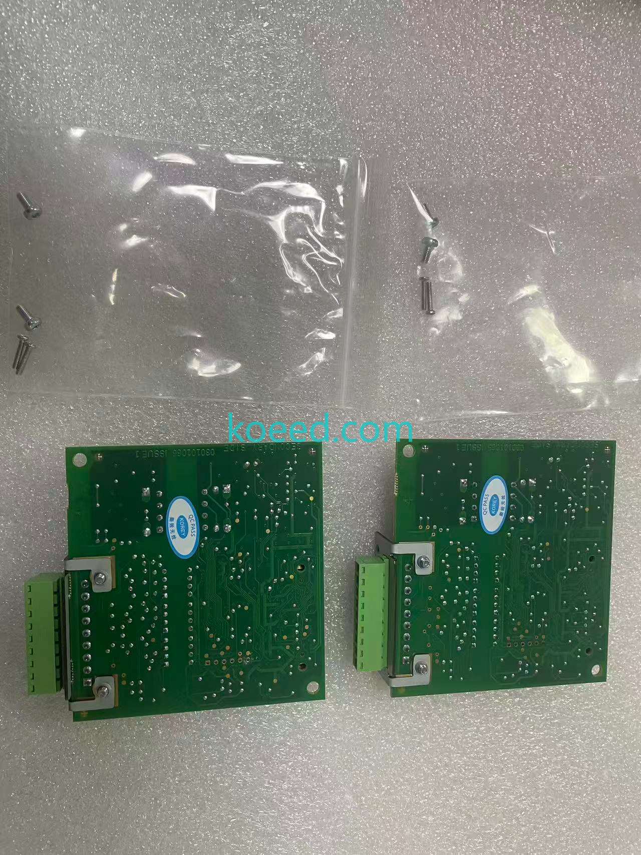 AH465779U001 - Product View