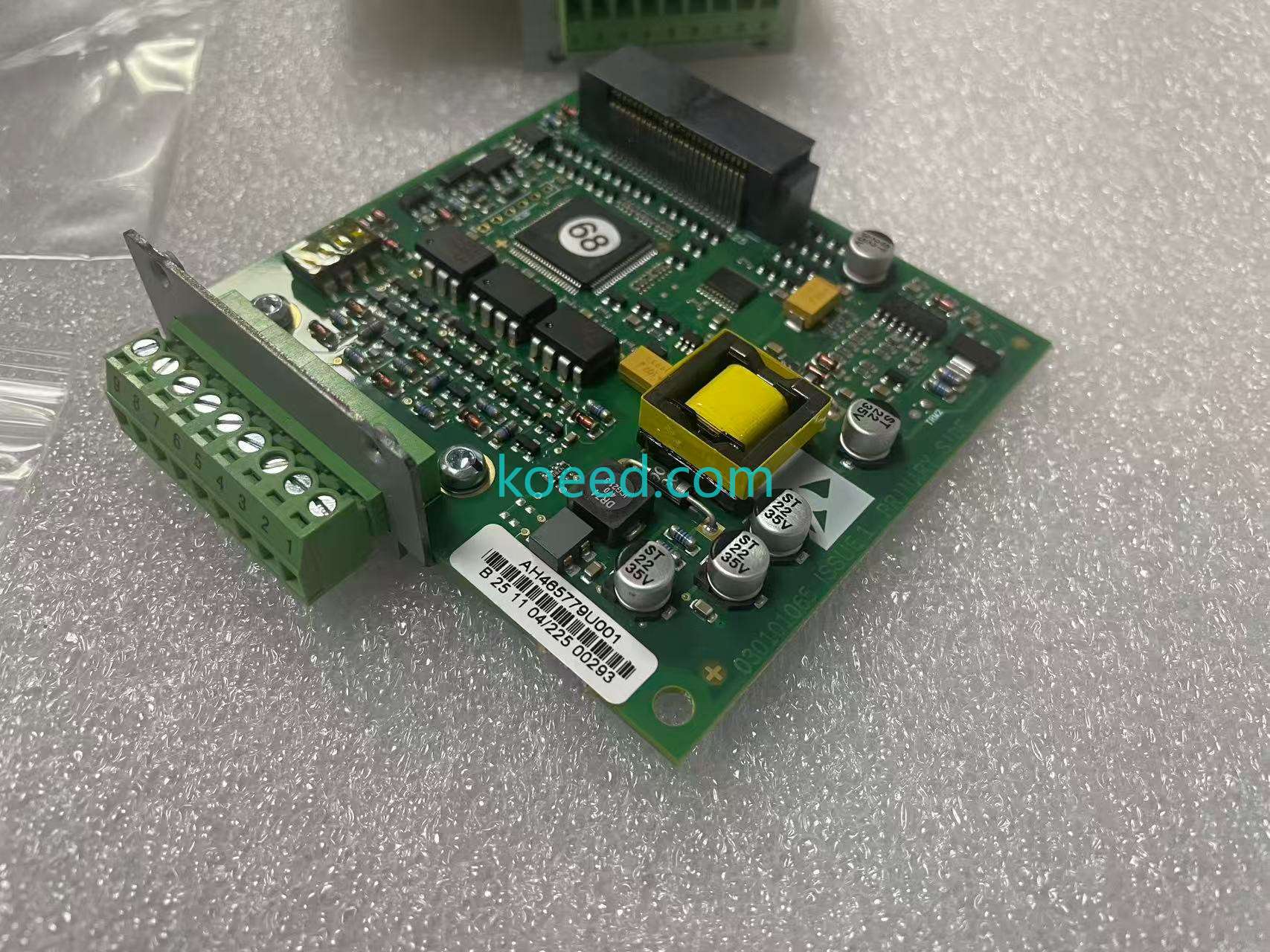 AH465779U001 - Product View