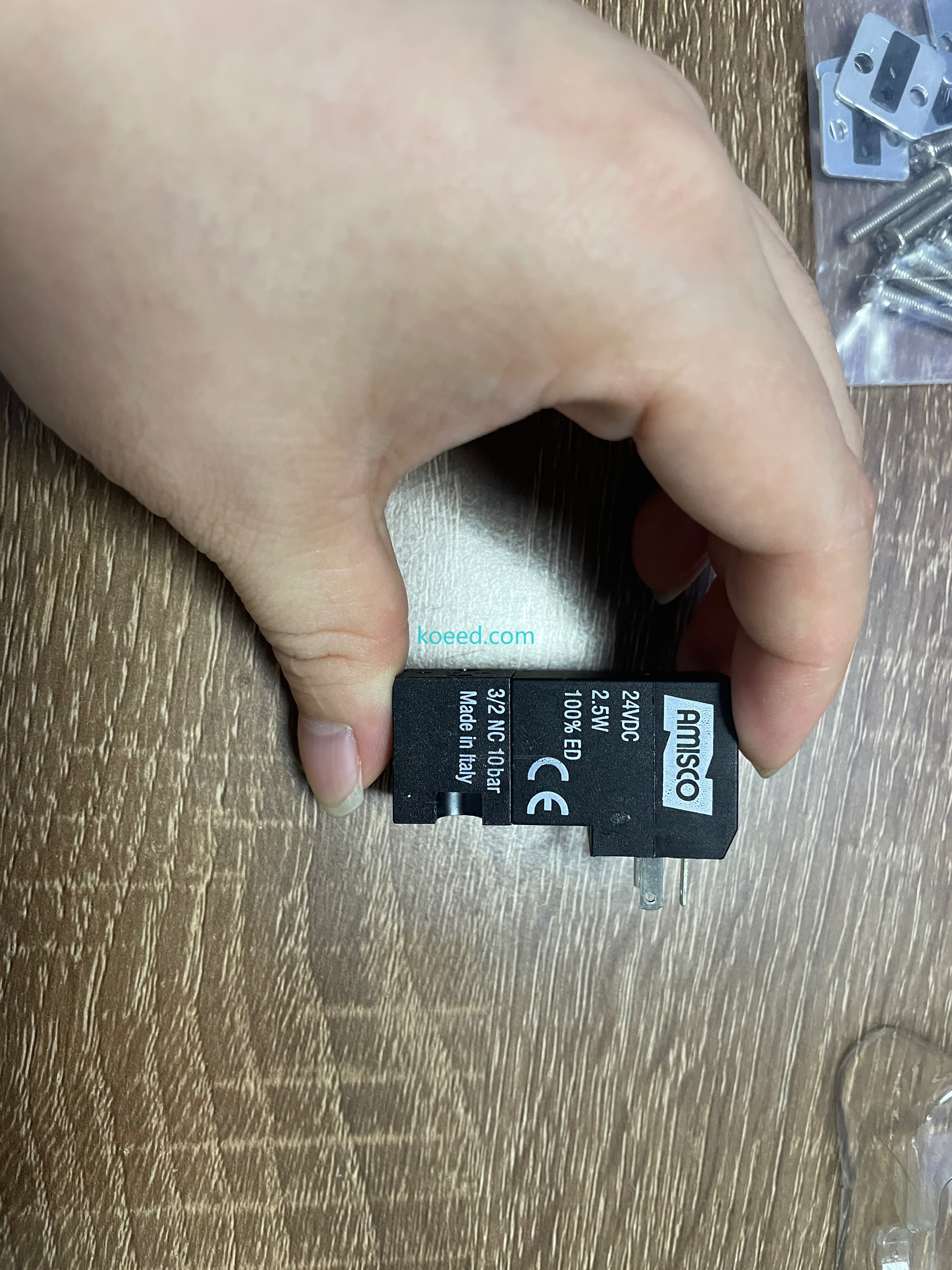 AMISCO Pilot Valve Side View