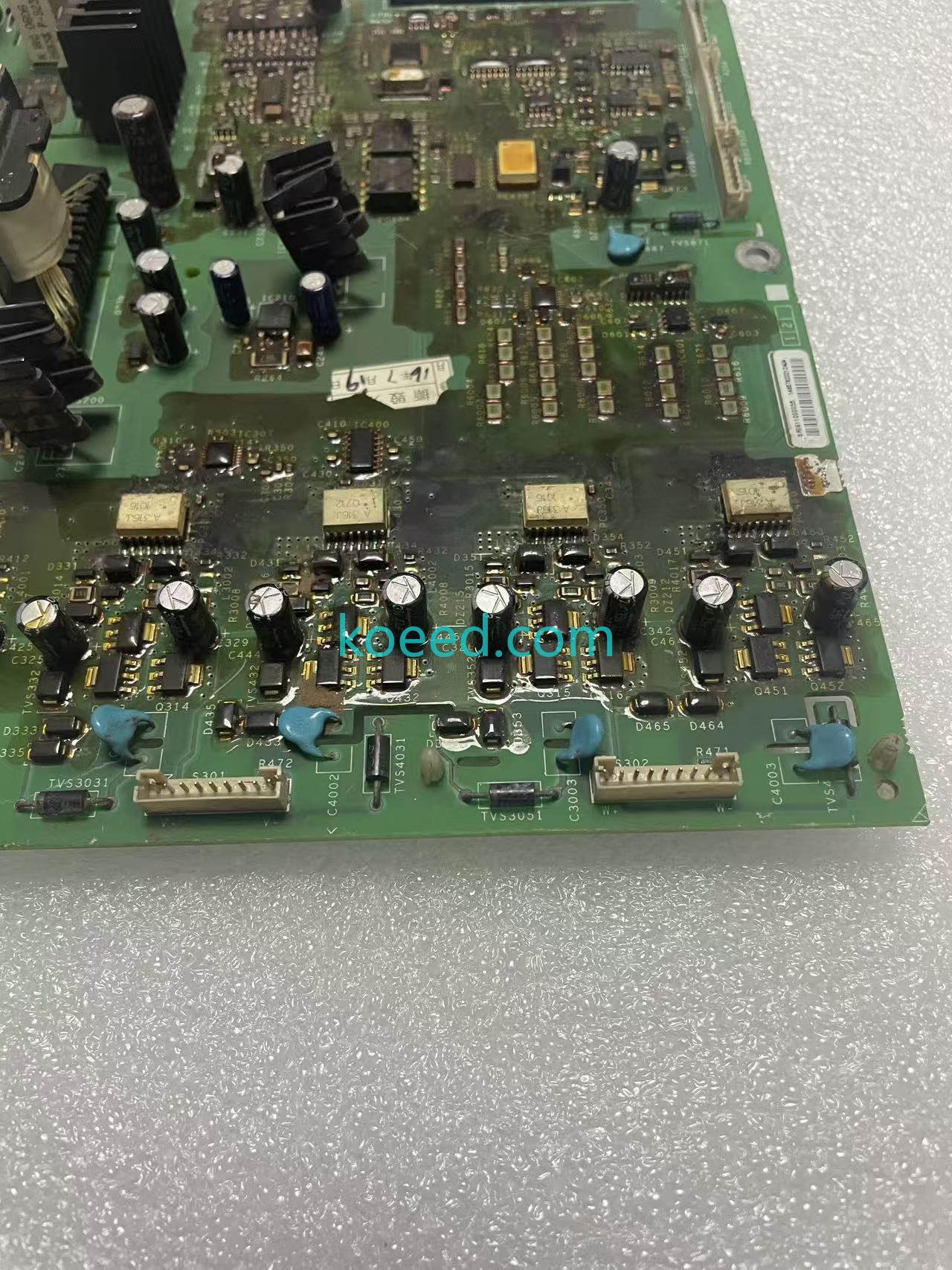 ATV61 W814857810111A01 Side View