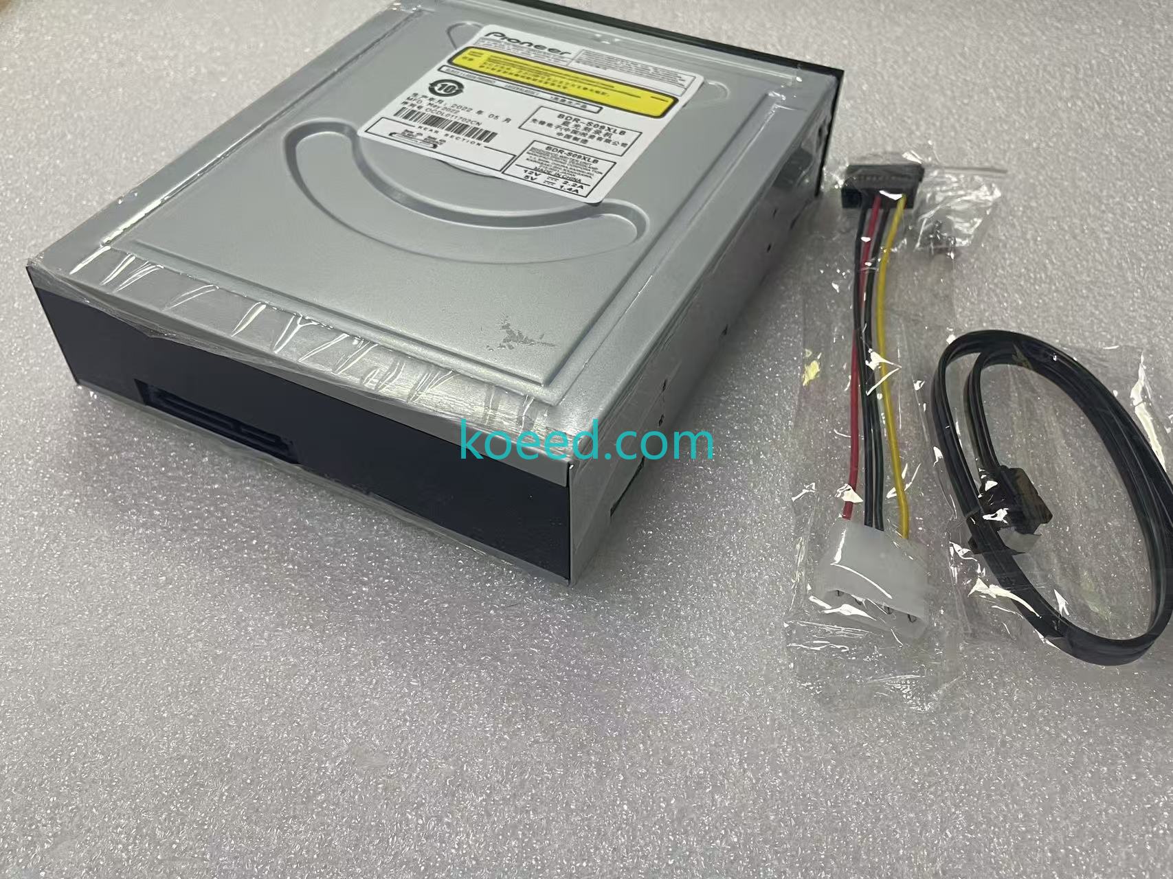 Pioneer BDR-S09XLB Front View