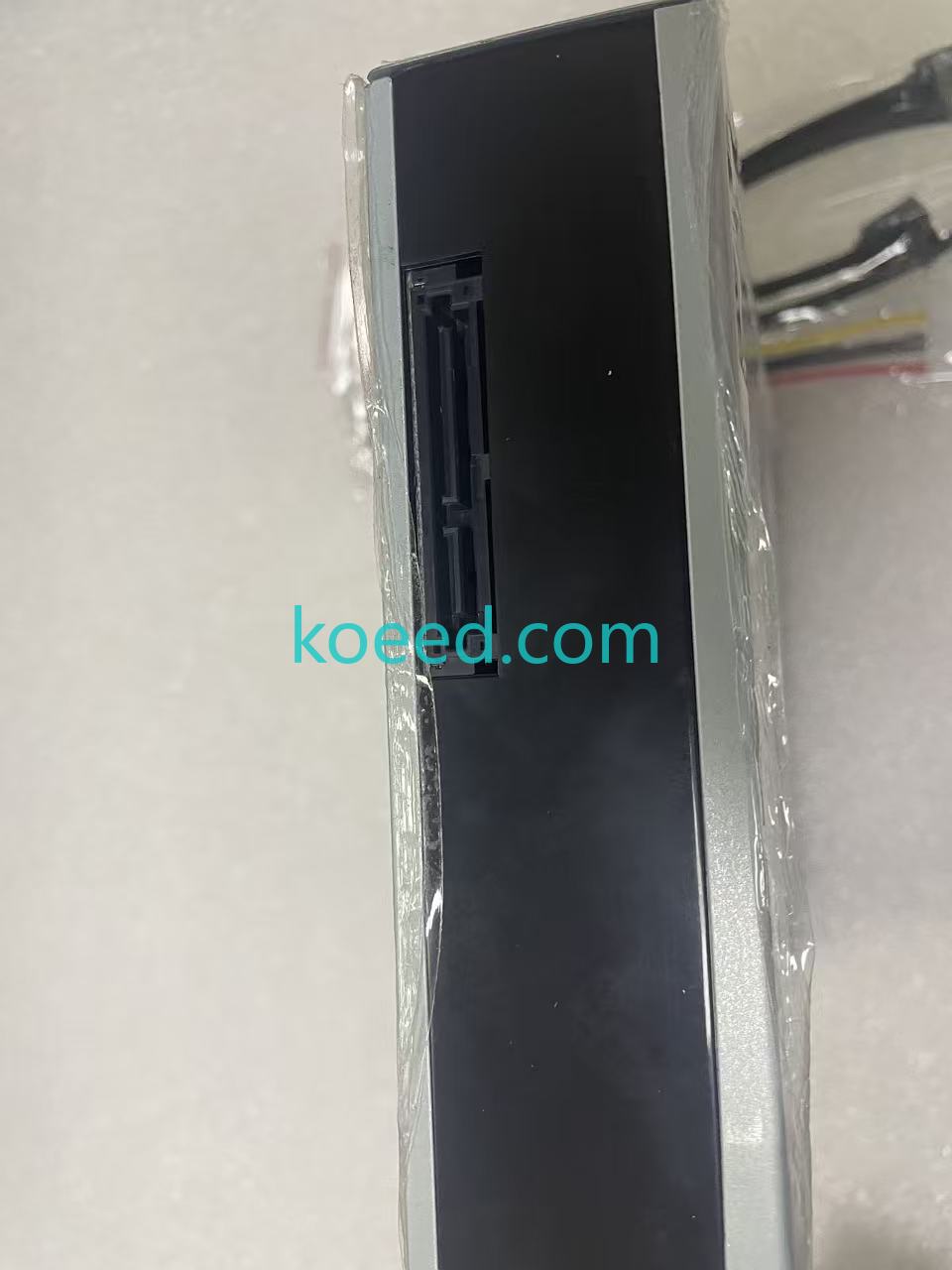 BDR-S09XLB Side View