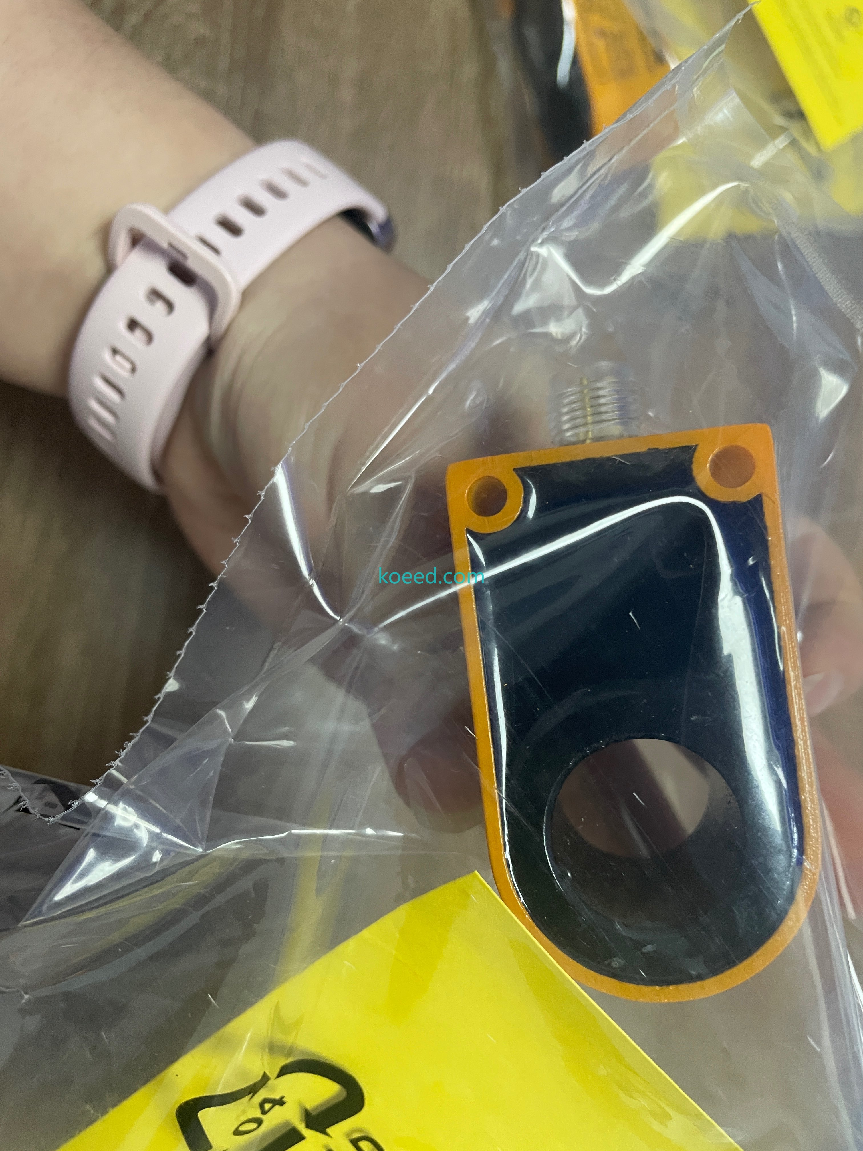 BI20R-W30-DAP6X-H1141 Mounting View