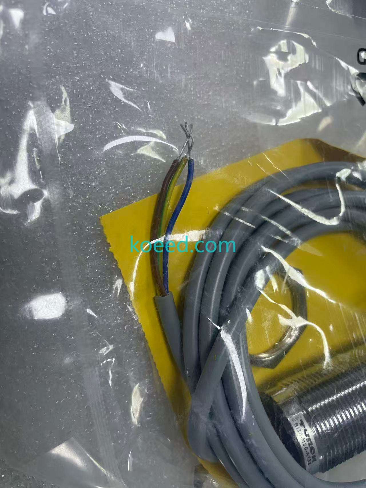 BI30-M30-AZ3X - Product View