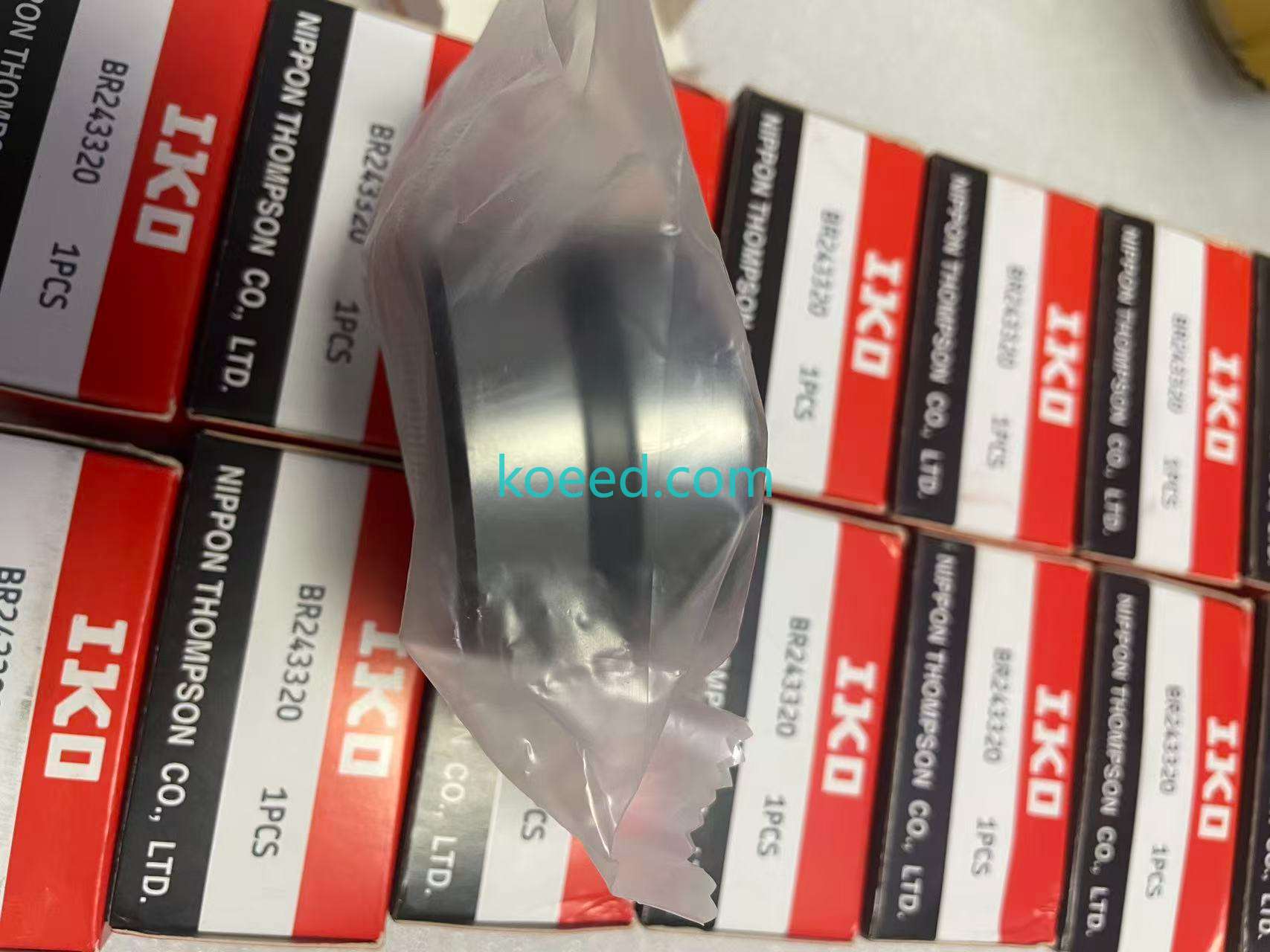 IKO BR243320 Technical Dimensions