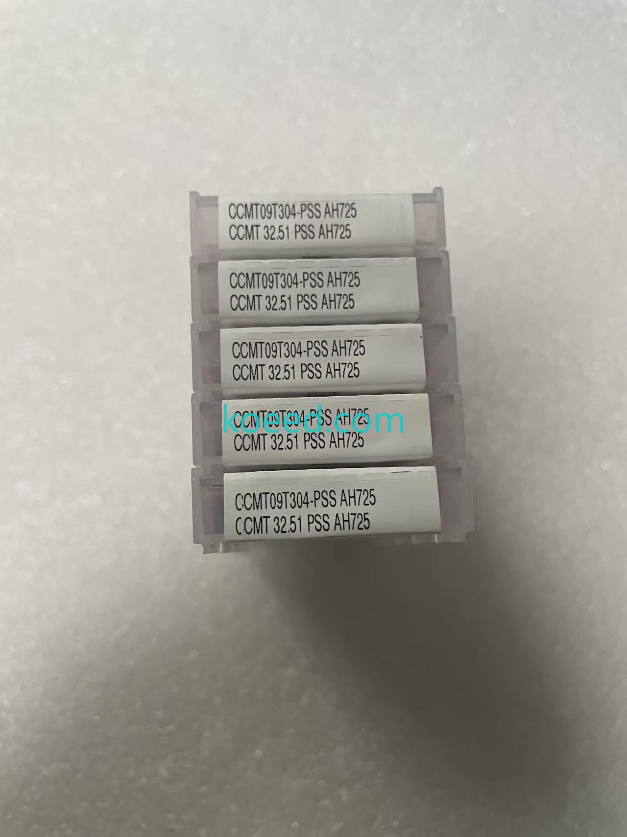 CCMT09T304-PSS AH725 Insert Close-up