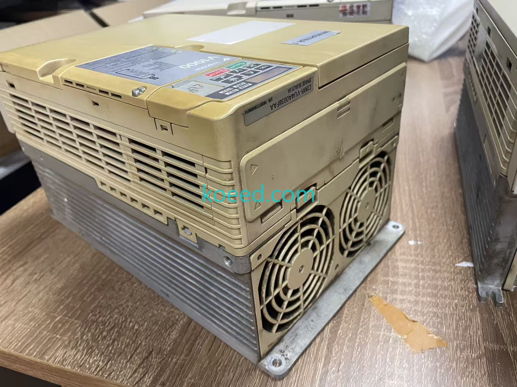 Yaskawa CIMR-VU4A0038FAA Internal Components