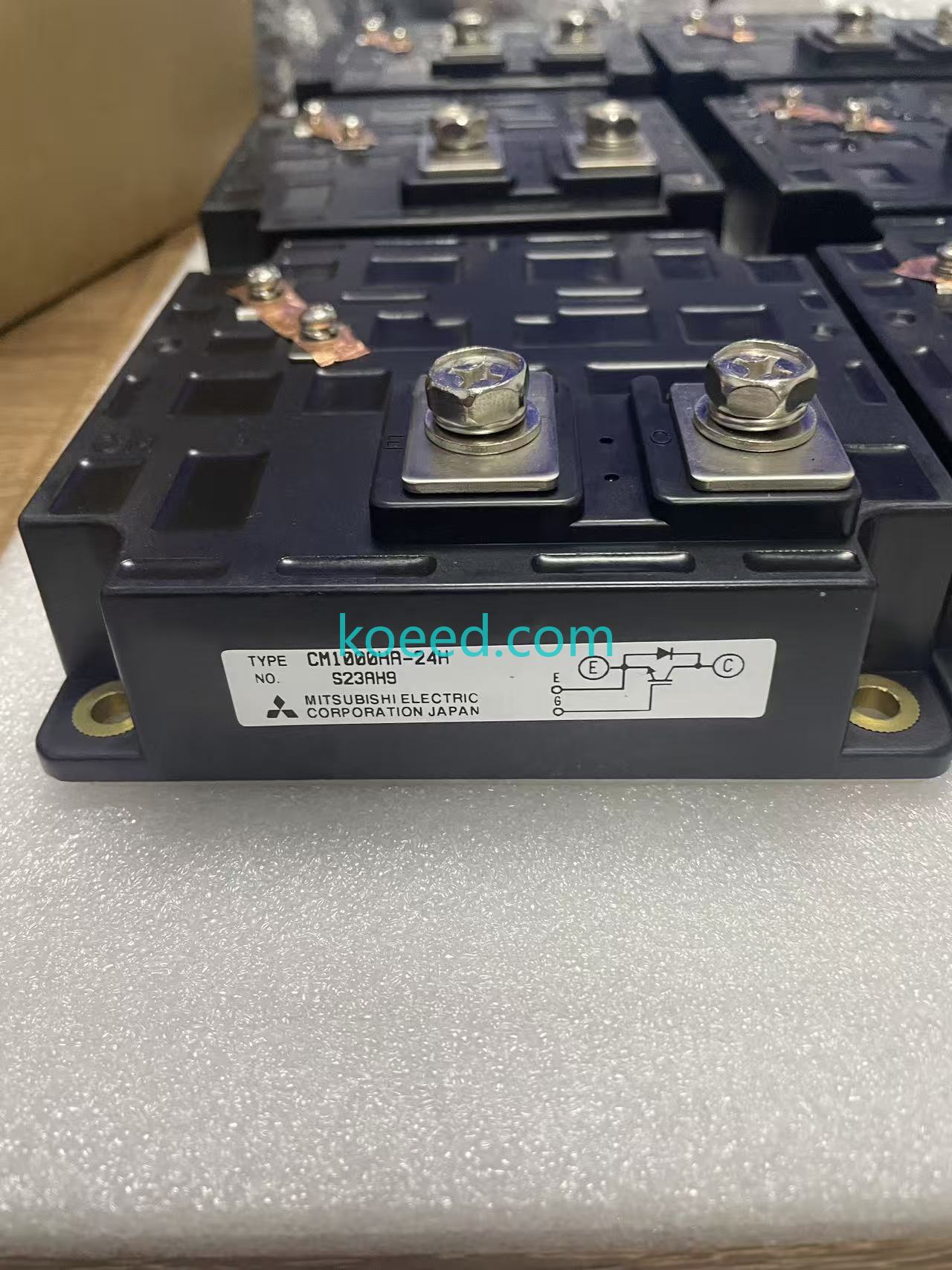 CM1000HA-24H Side View