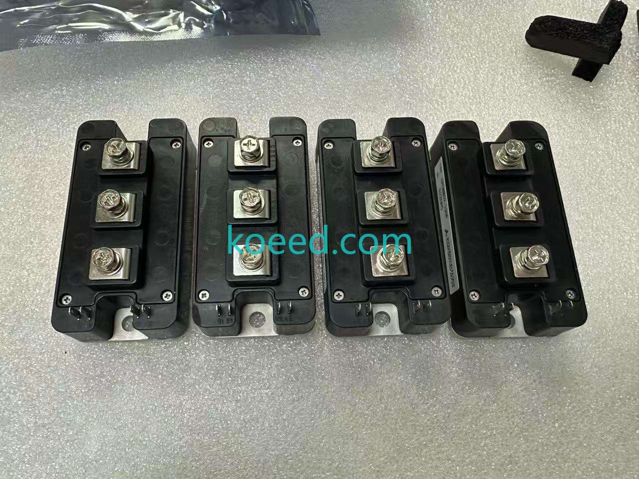 CM300DY-12NF - Product View