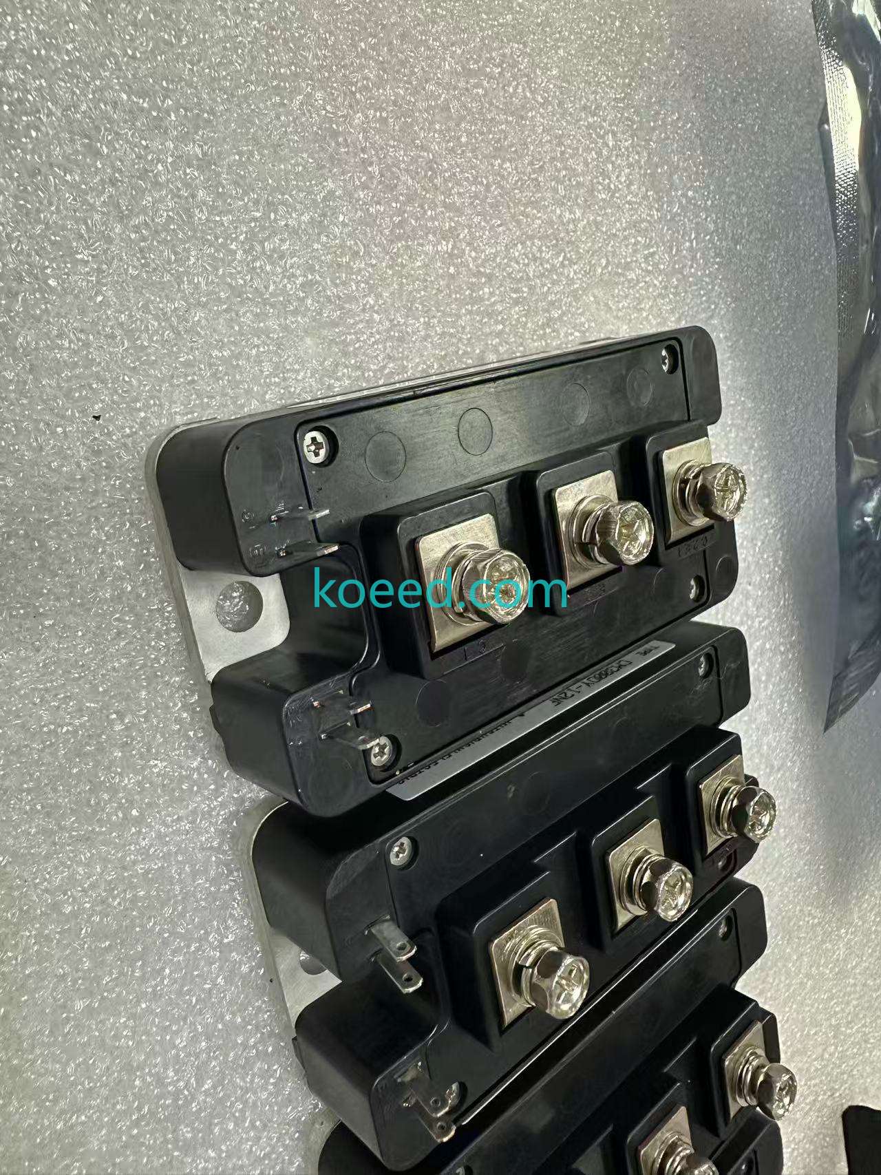 CM300DY-12NF - Product View