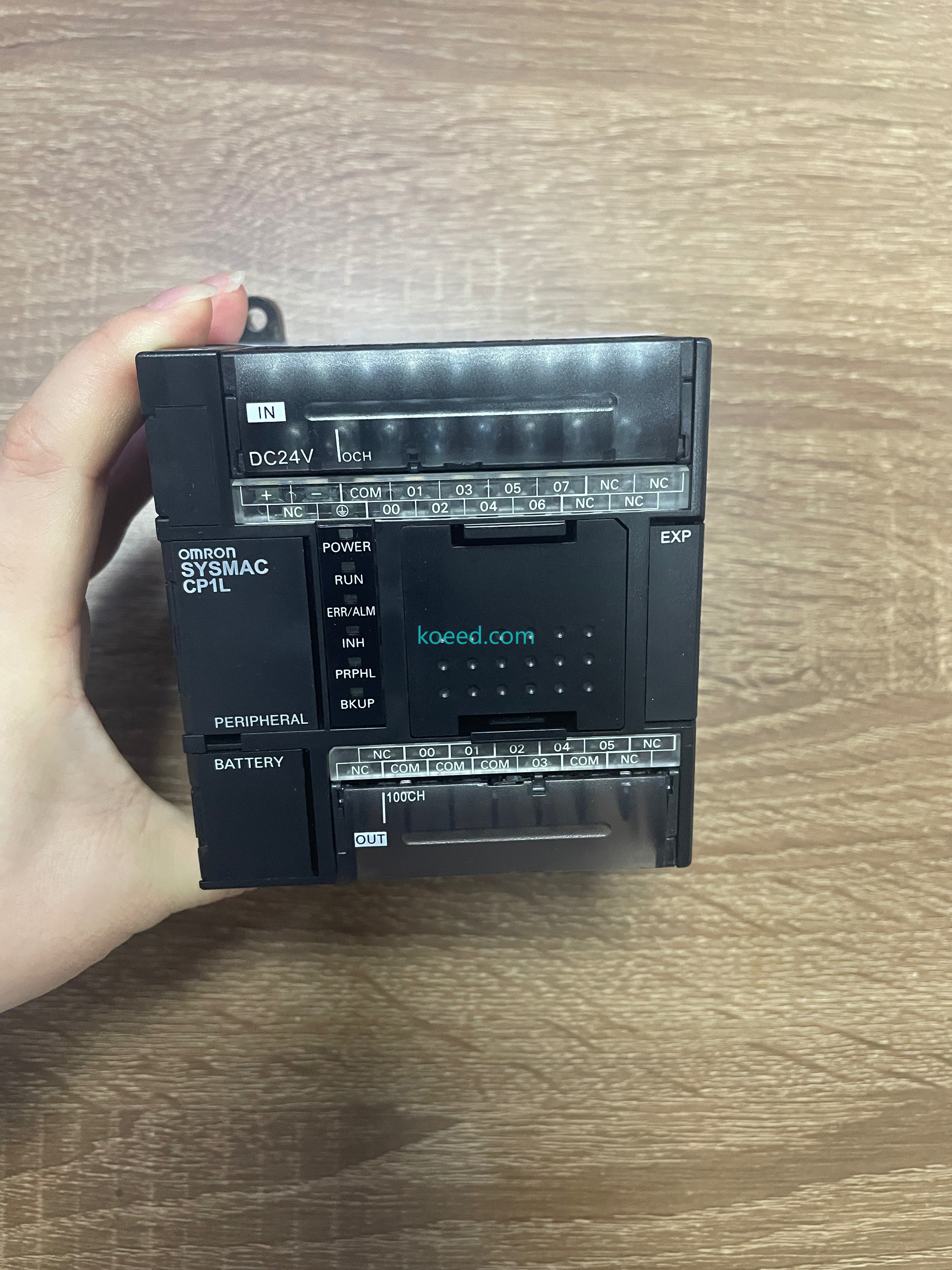 Omron CP1L-L14DR-D Terminal Connections