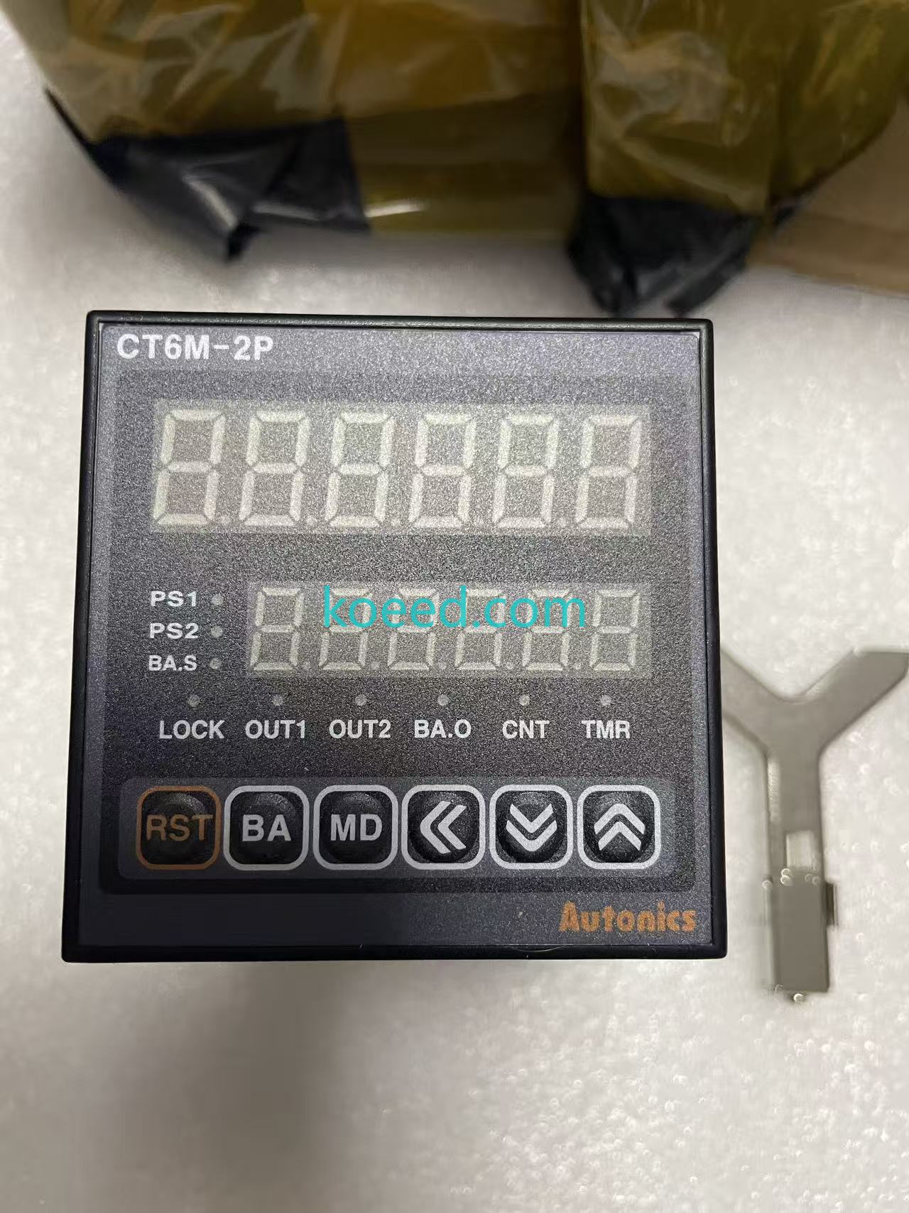 CT6M-2P4 Installation View