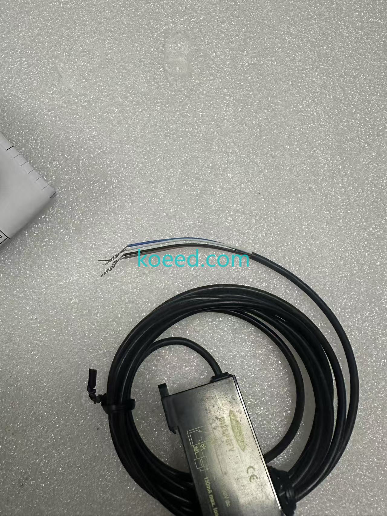 Banner D12SP6FV - Complete Unit Overview
