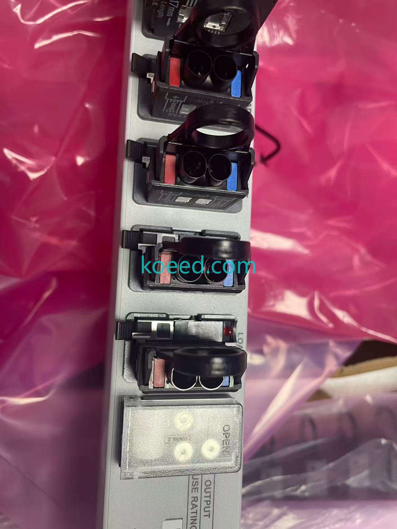 DCDU-12B - Product View