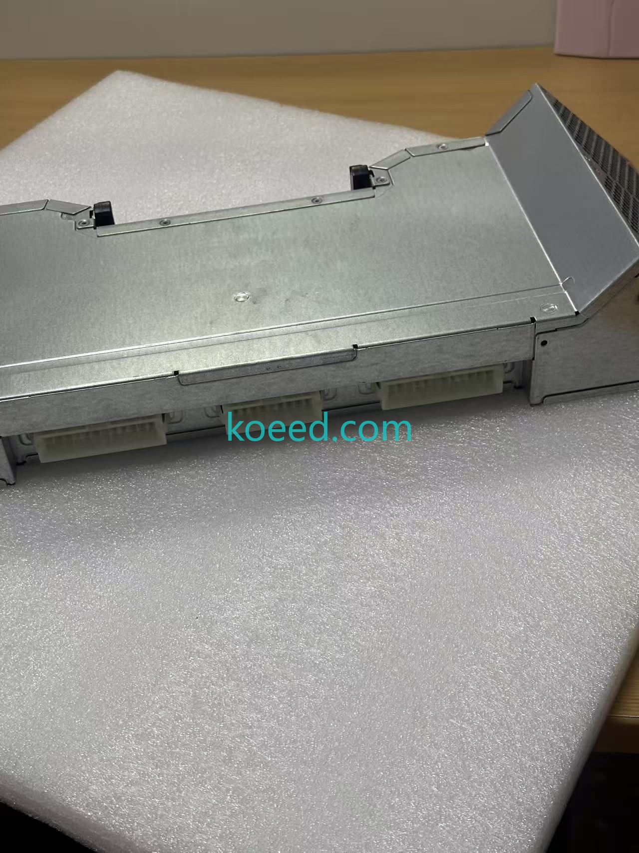 DPS-850DB A — Rating Label Close-Up
