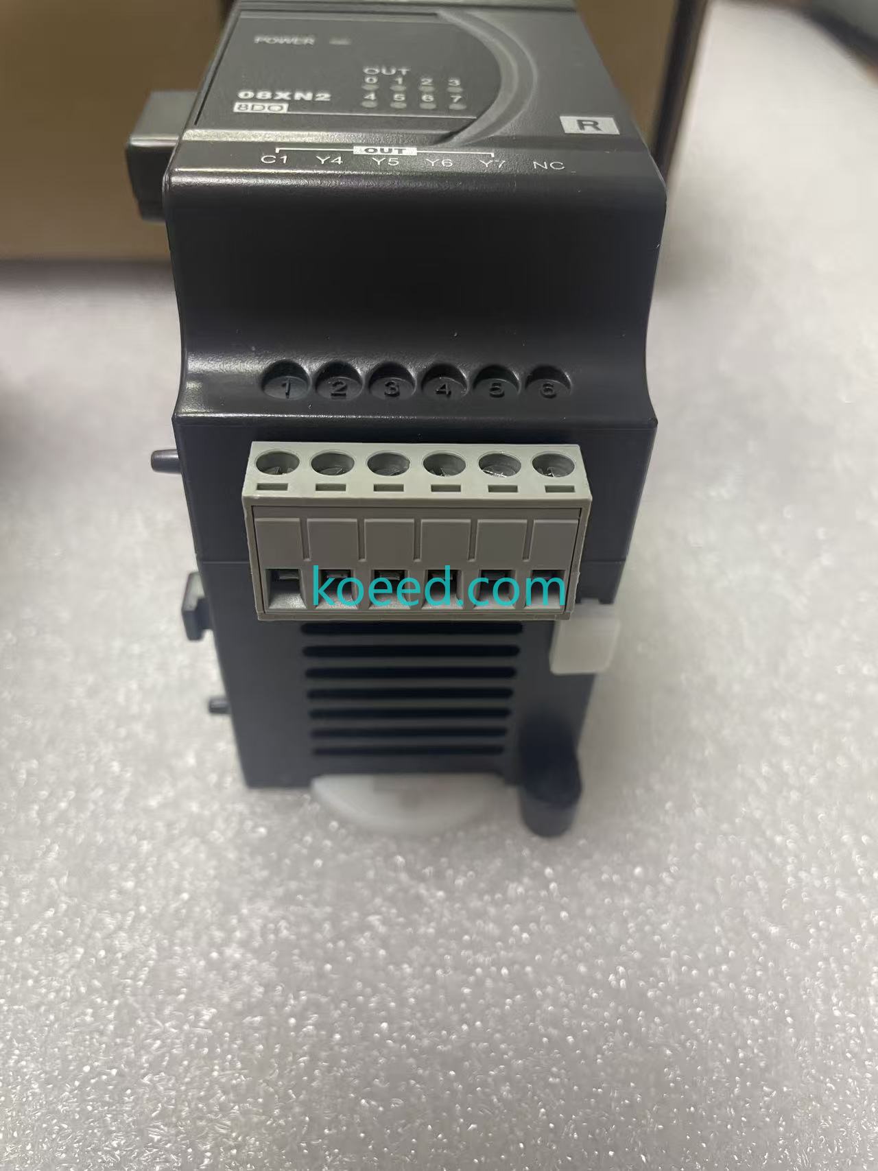 Delta DVP08XN211R Terminal Connections