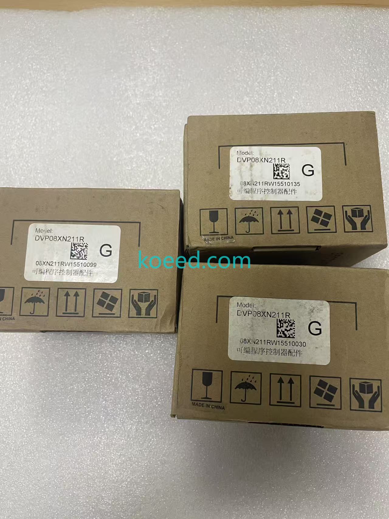 Delta DVP08XN211R Packaging