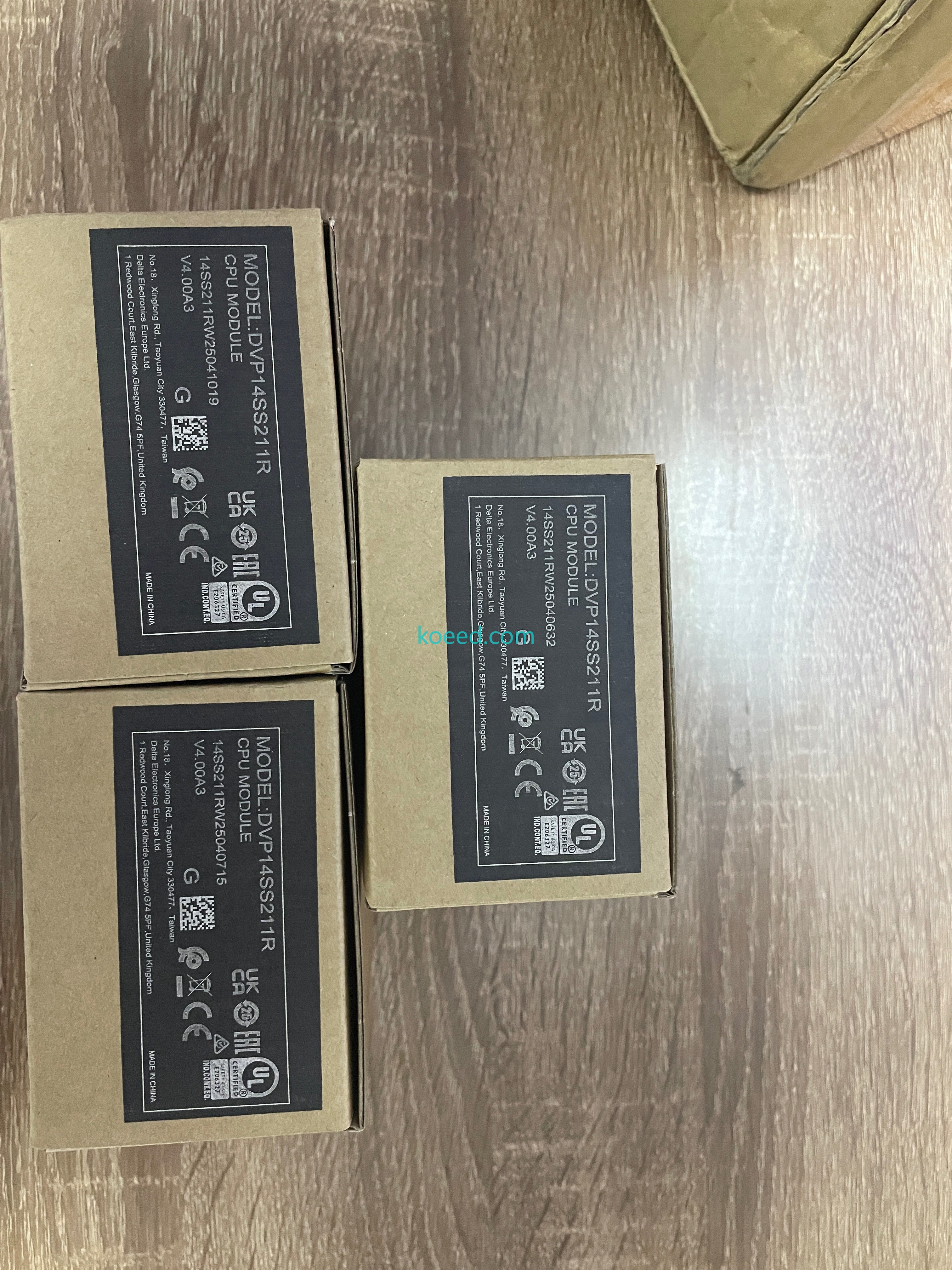 Delta DVP14SS211R Front View