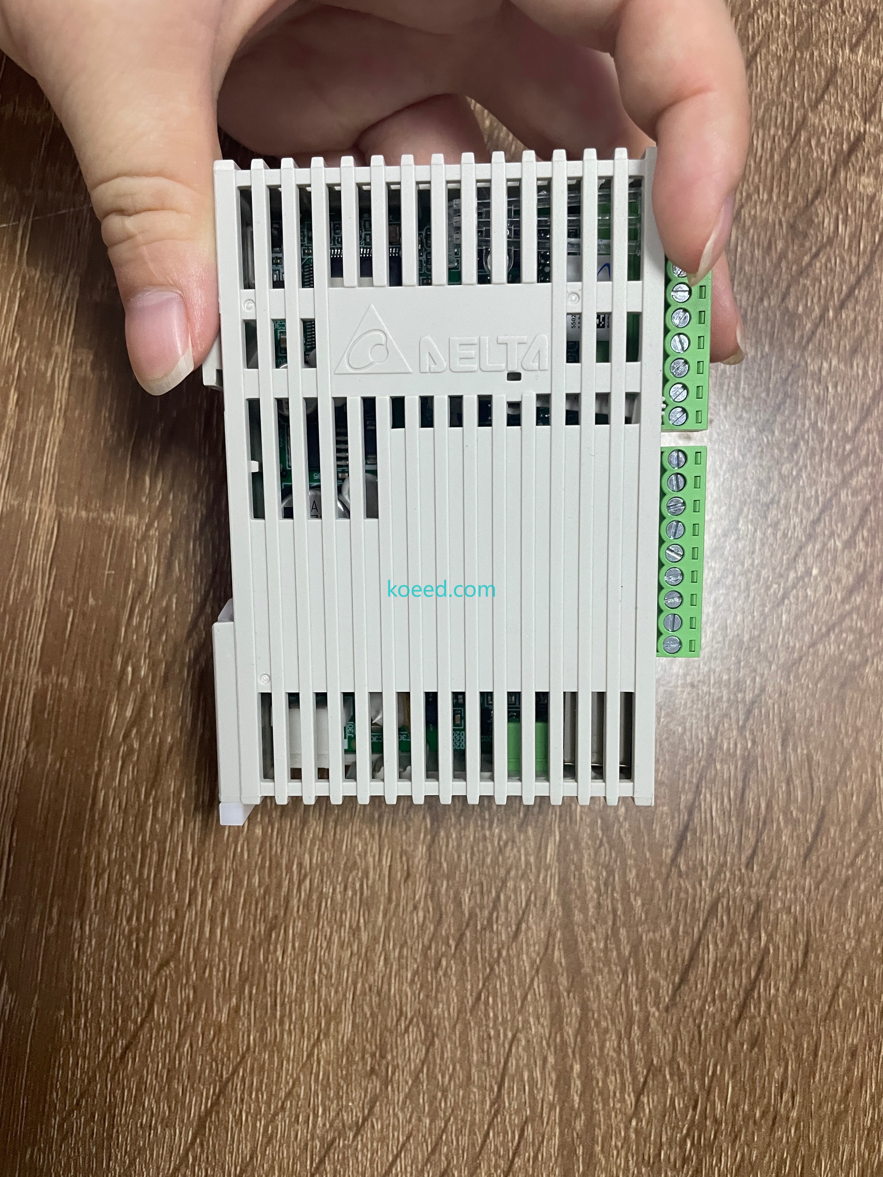 Delta DVP14SS211R DIN Rail Mounting