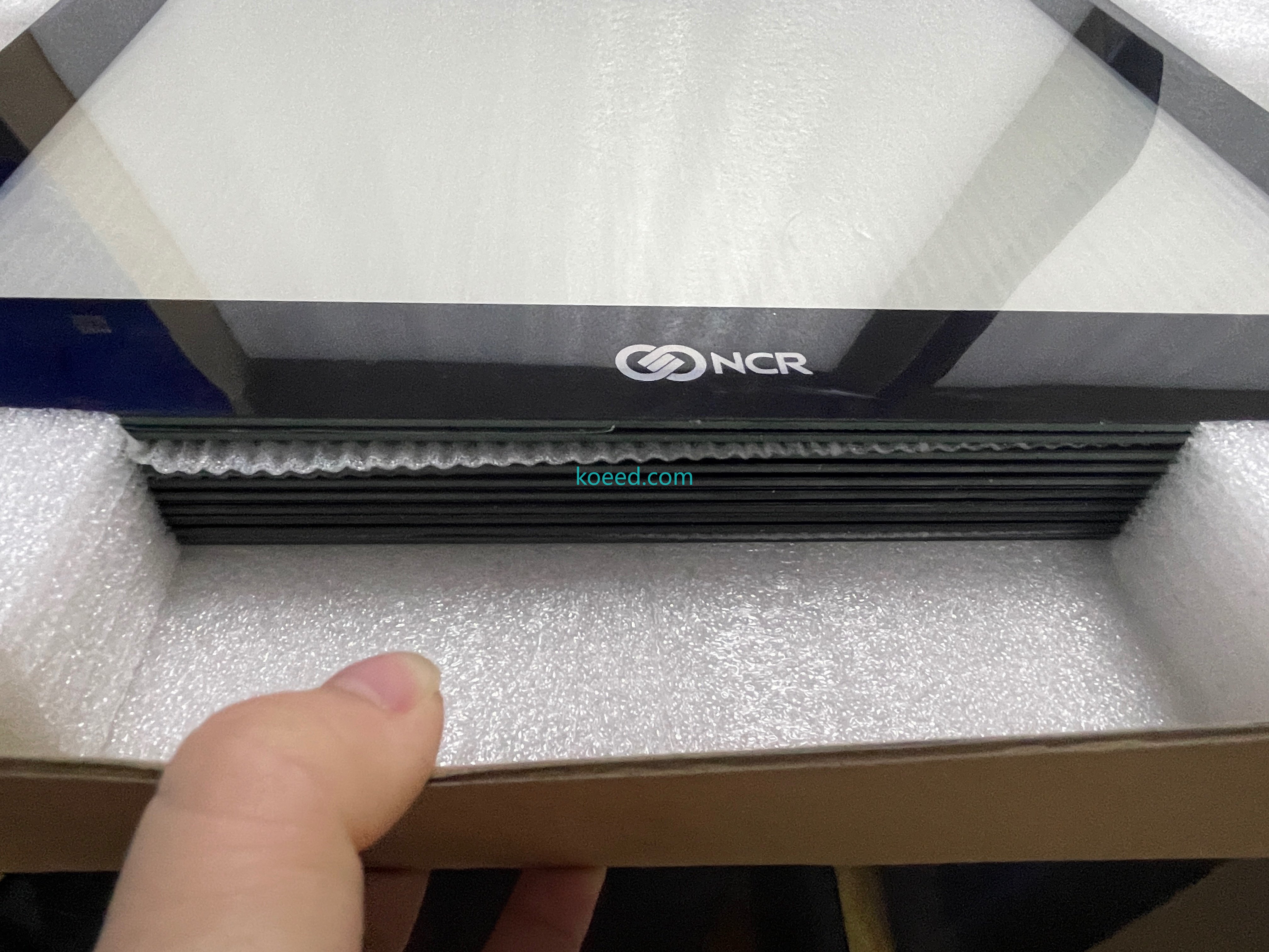 E000179 Touch Screen Panel Connector Details