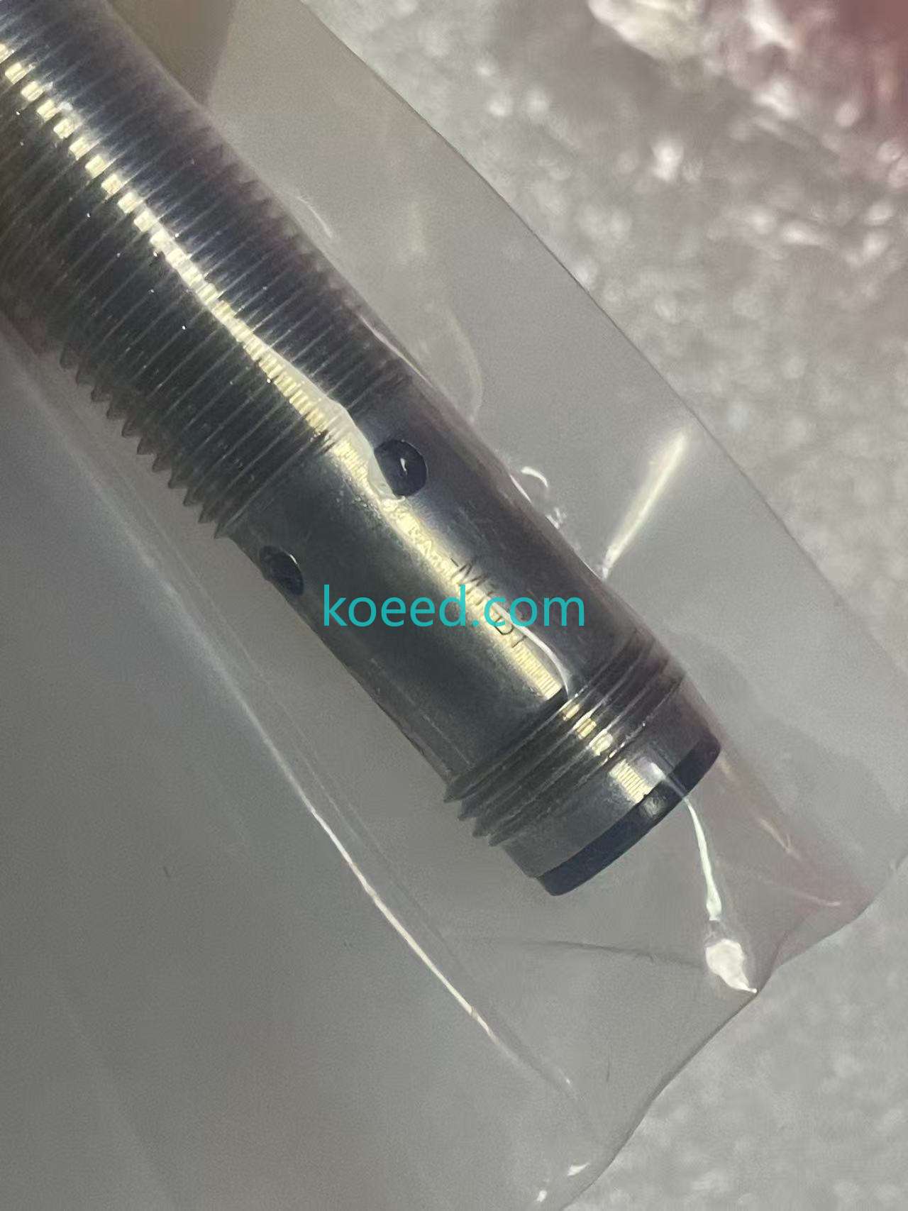 E2B-M12LS04-M1-B1 - Product View