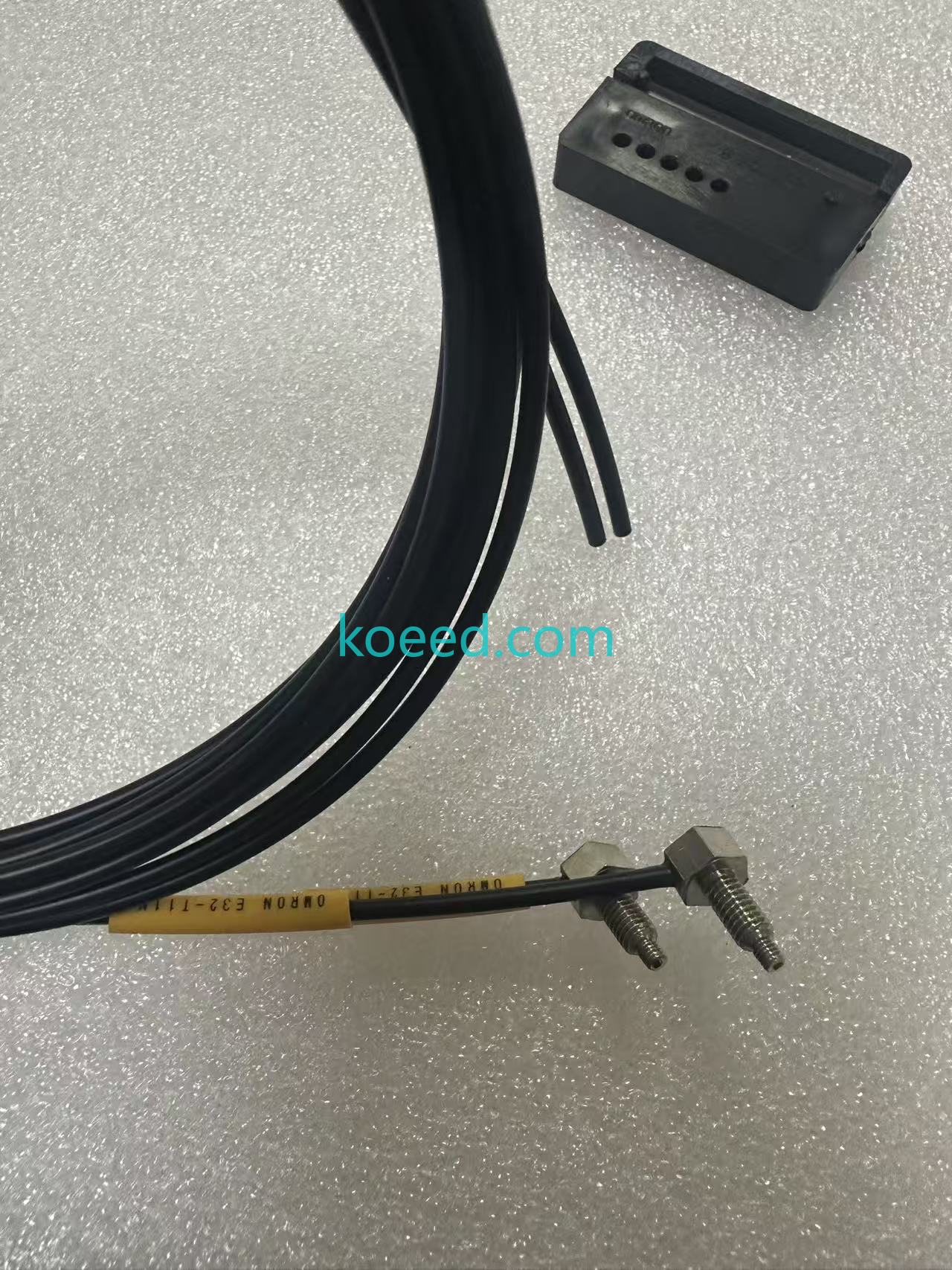 Omron E32-T11N Connection Diagram