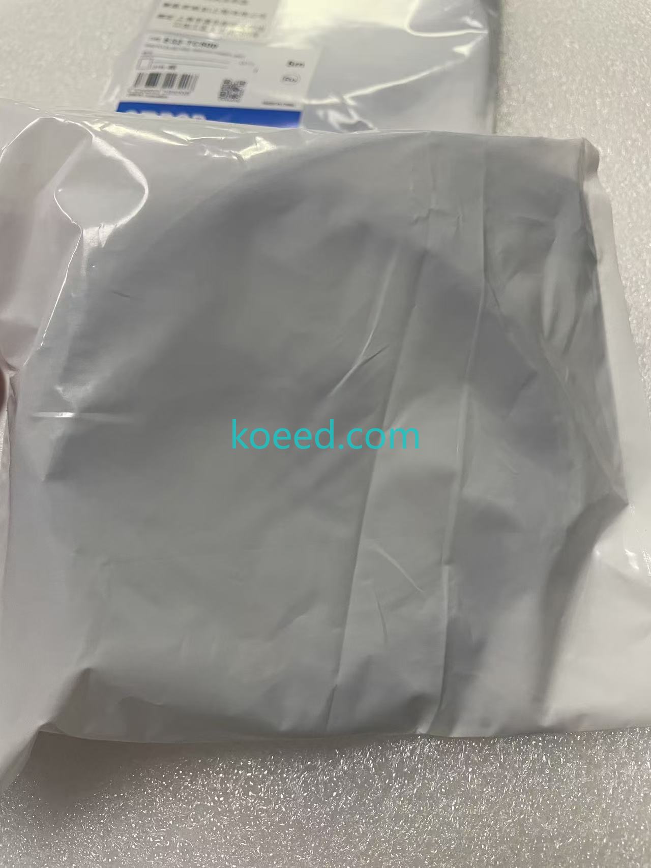 Omron E32-TC500 - Packaging & Product Label
