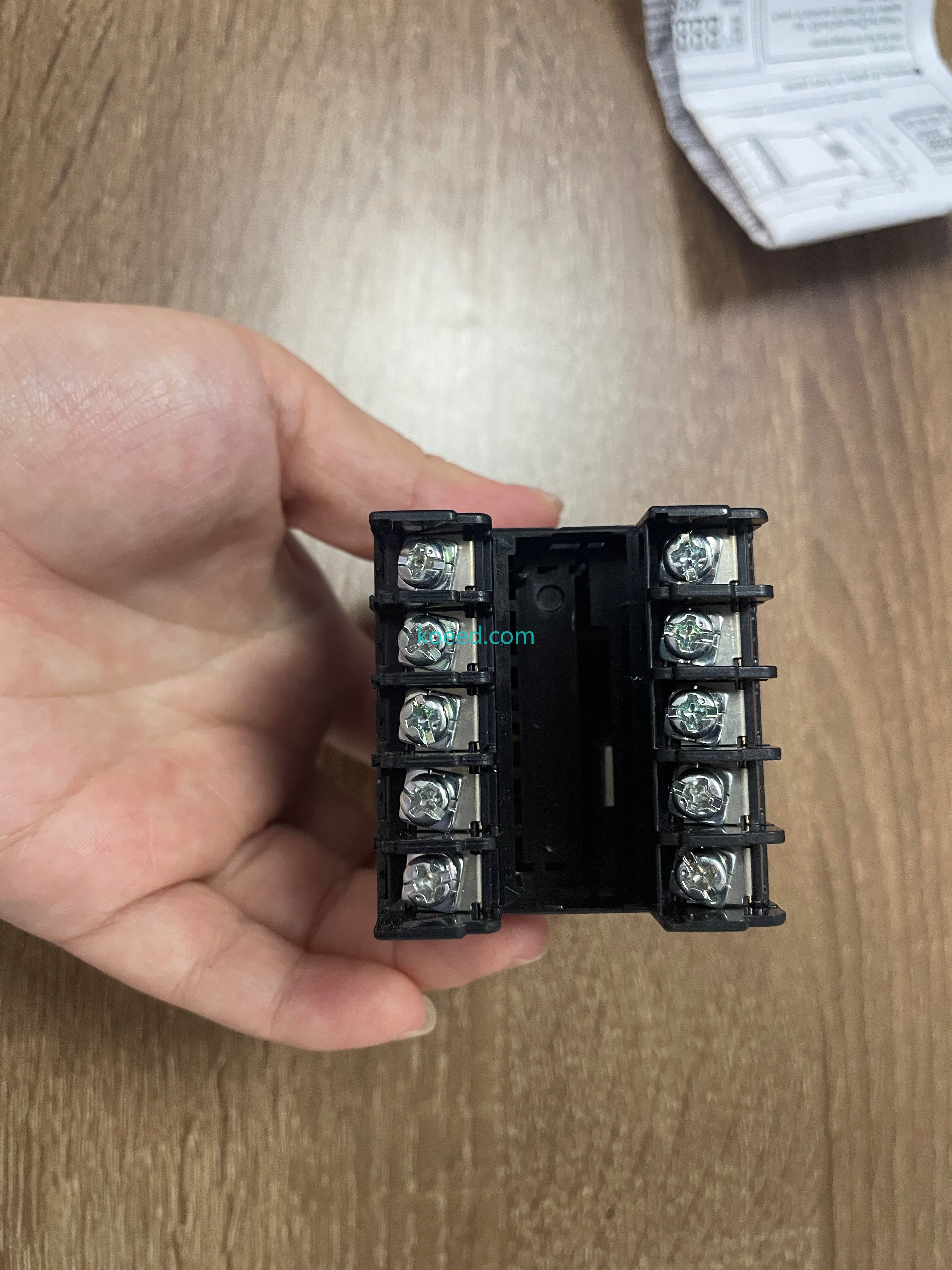 Omron E5CN-HR2M-500 Specifications Label