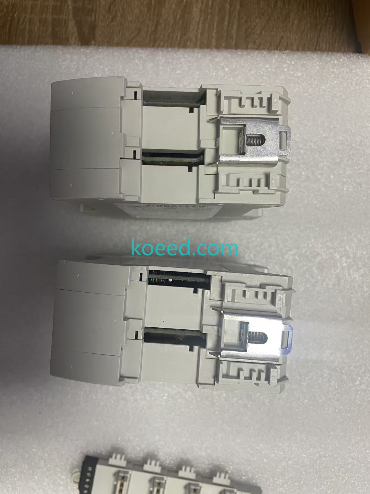 ESM-F-BSN-2C202 - Koeed Fashion View