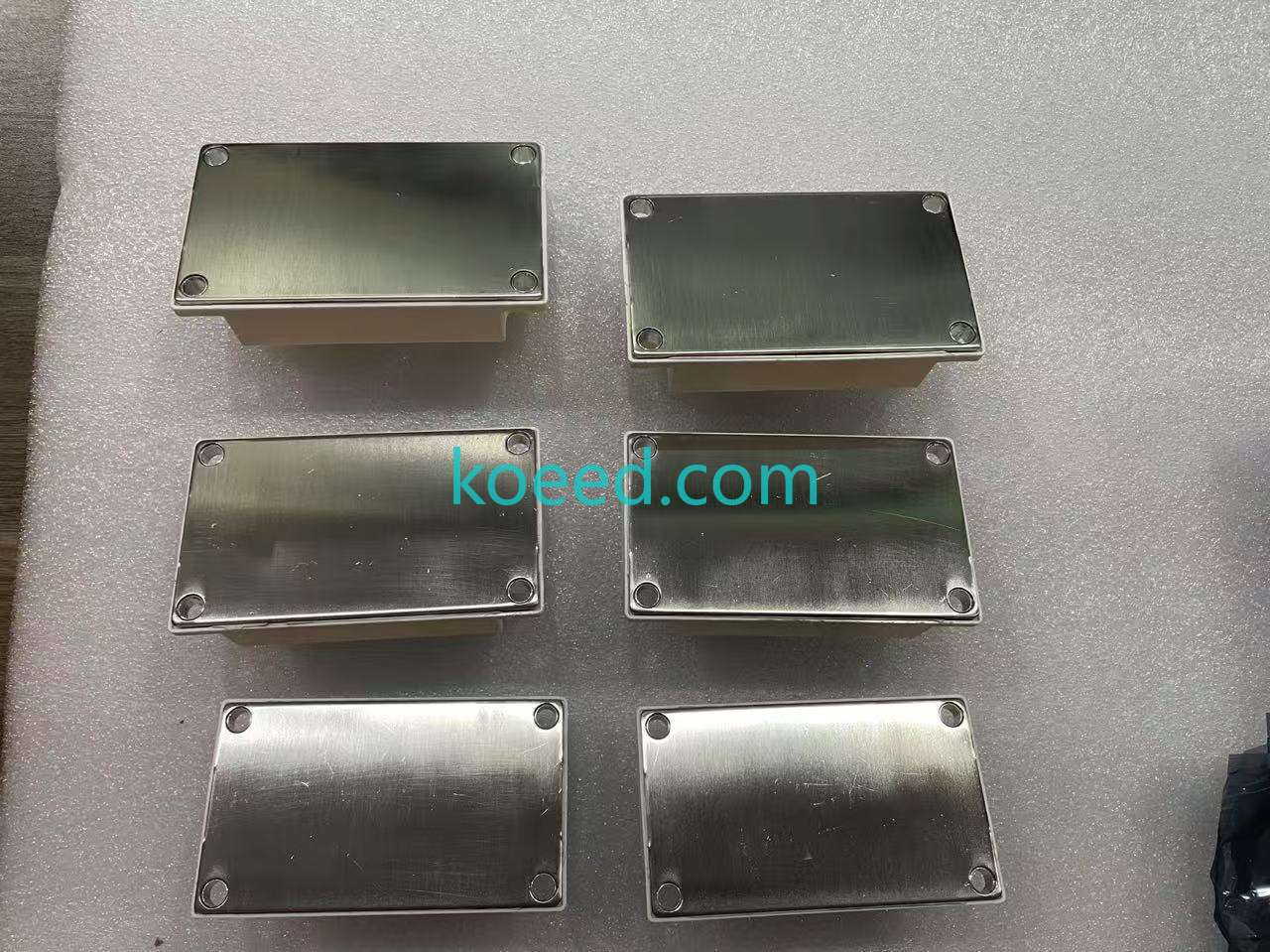 FF300R12KE3 Mounting Points